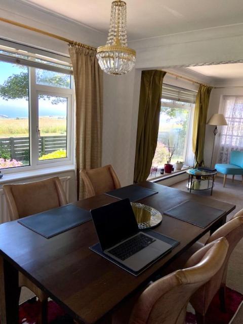 Panorama Retreat 2 Bedroom With Breathtaking See Views Holiday home *