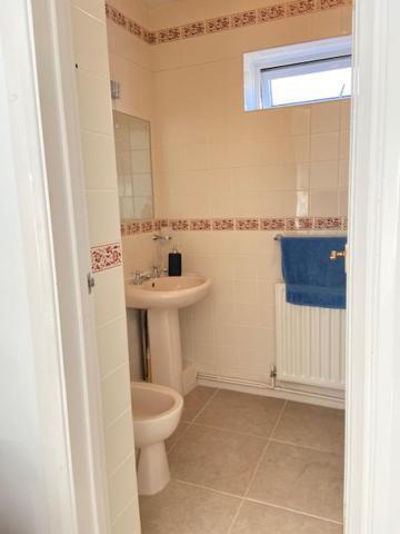 Panorama Retreat 2 Bedroom With Breathtaking See Views Holiday home Brighton