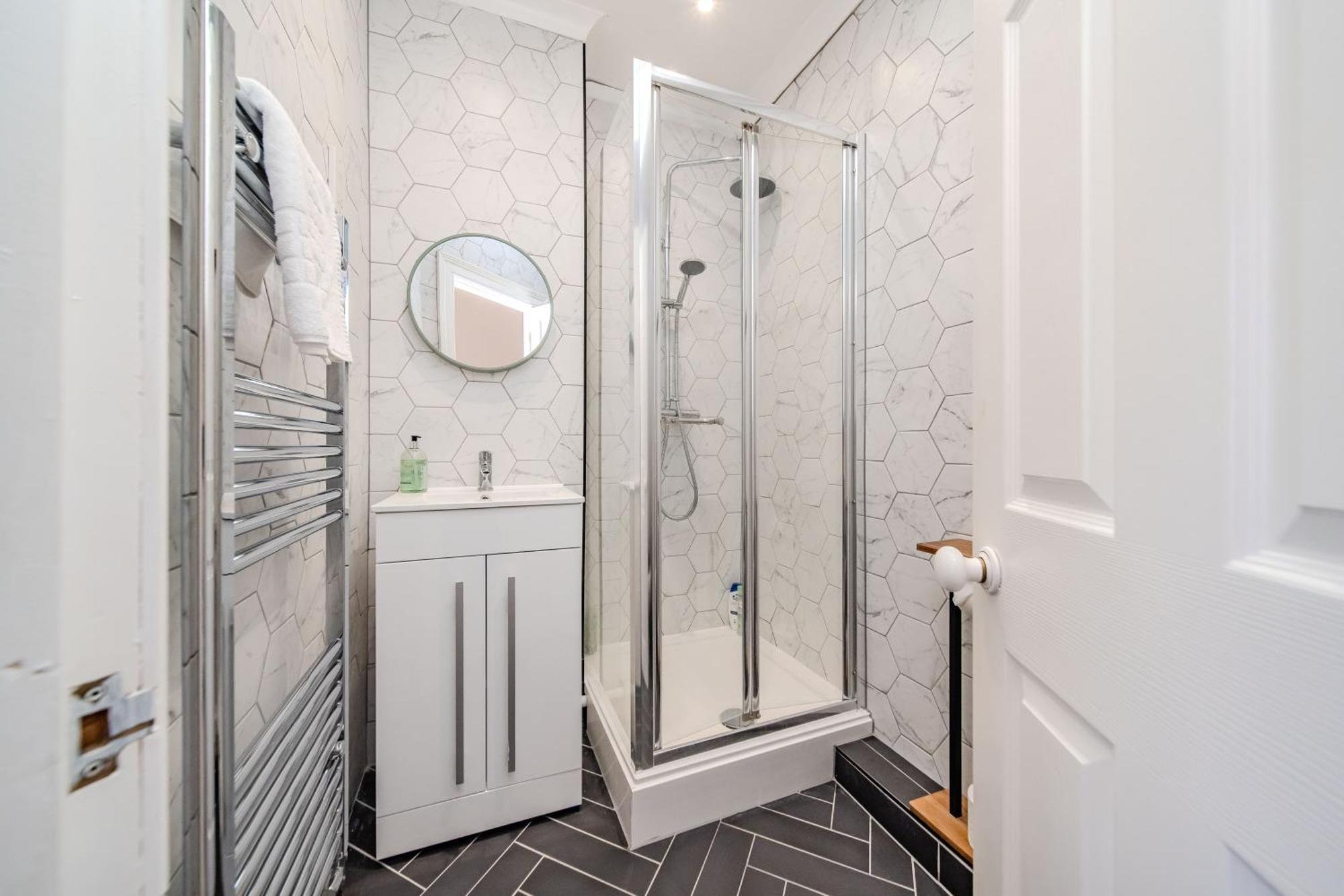 Elegant 1 Bedroom Flat Near Pier And Lively Kemptown Apartment Brighton