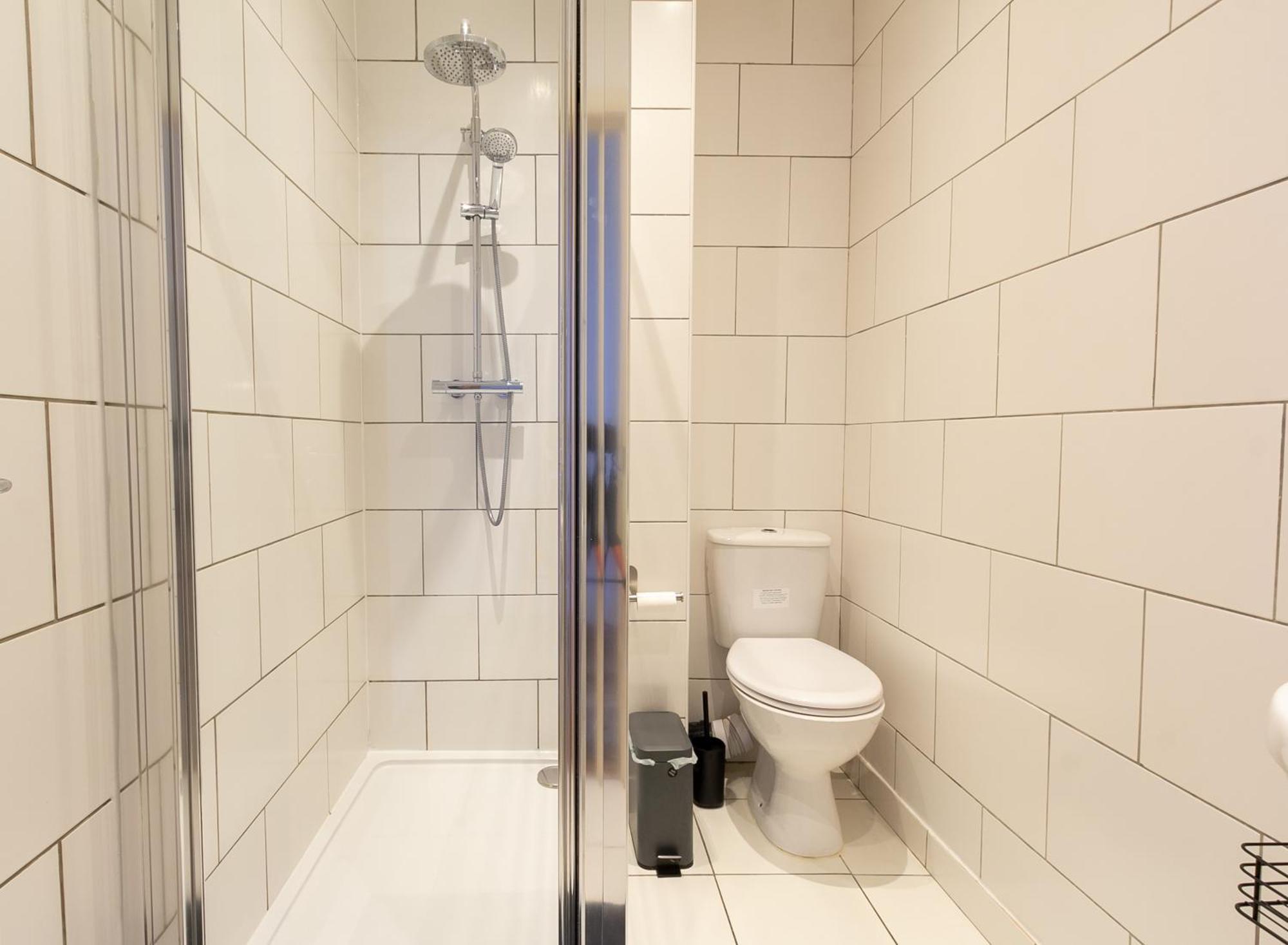 Chic 4 Bed By Station * Brighton
