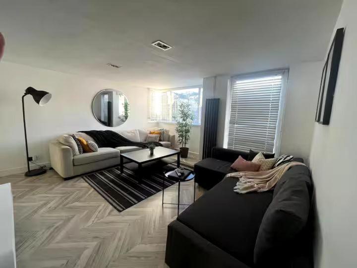 The Lanes Townhouse Retreat Pass The Keys *