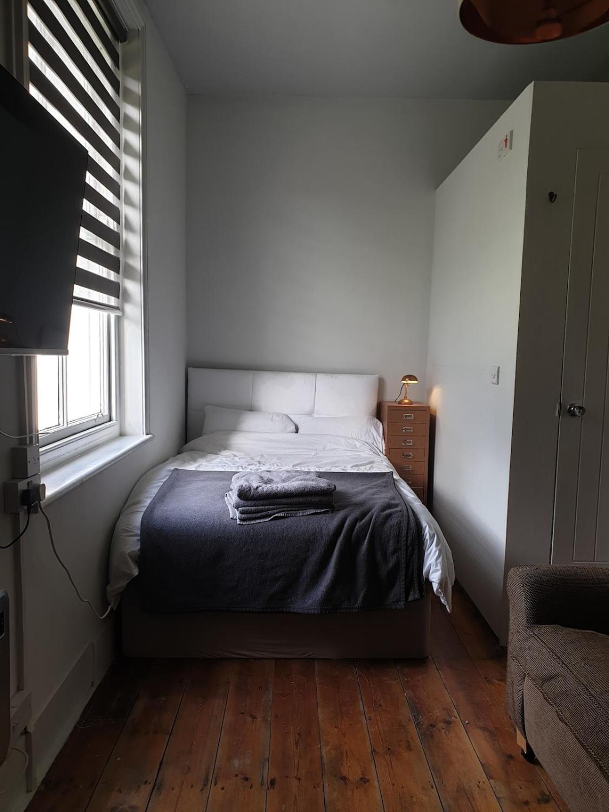 4 Compact - Prime Location - Quiet Apartment Brighton