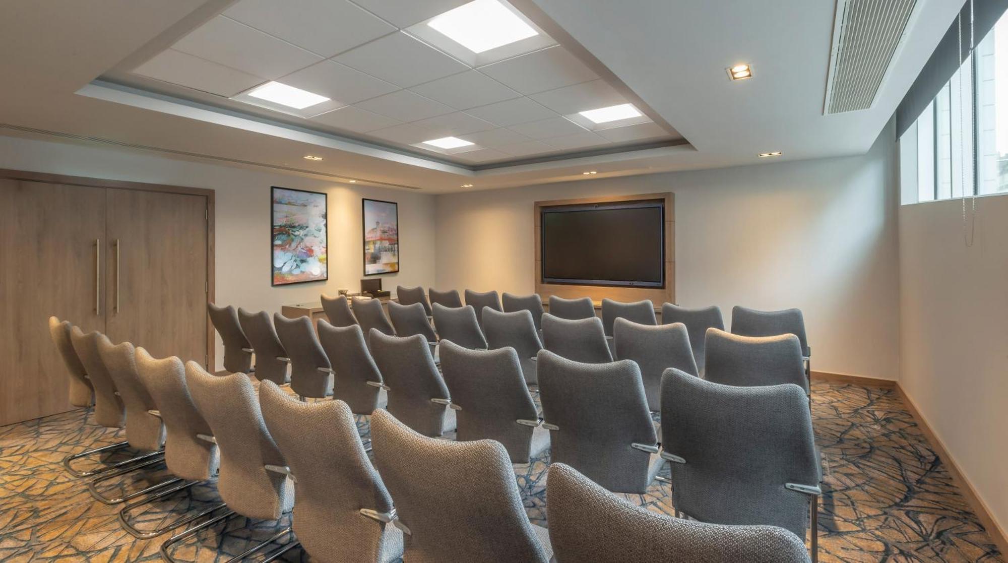 Maldron Centre Hotel
