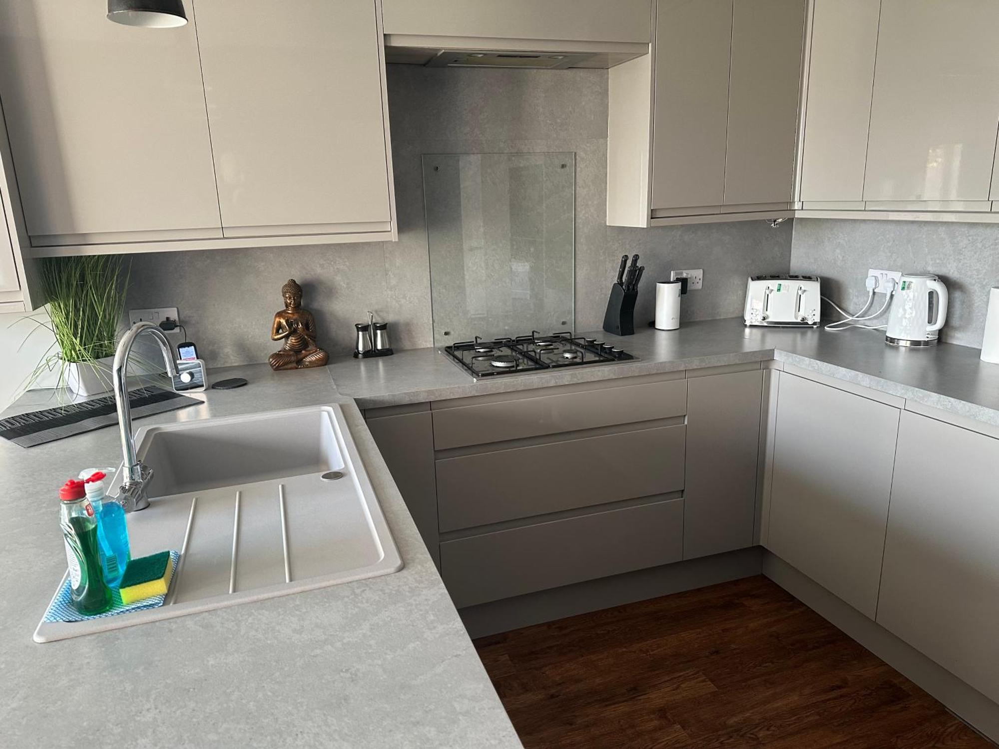 Flat 3 Stunning Two Bed In The Famous Lanes Apartment