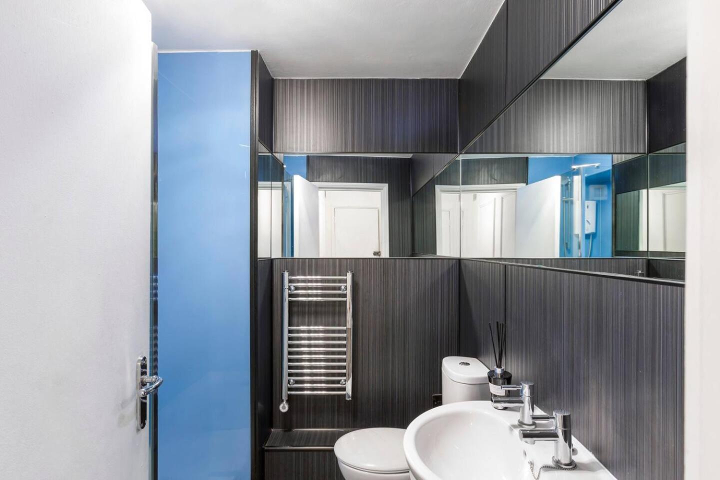 Holiday home Fabulous In Centre Of St Street *
