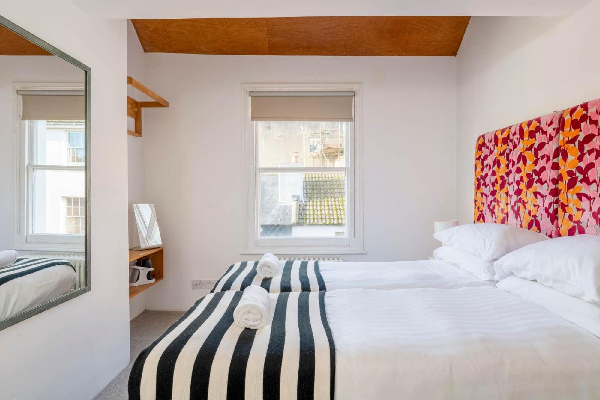 Apartment Toast Of By Lets Brighton