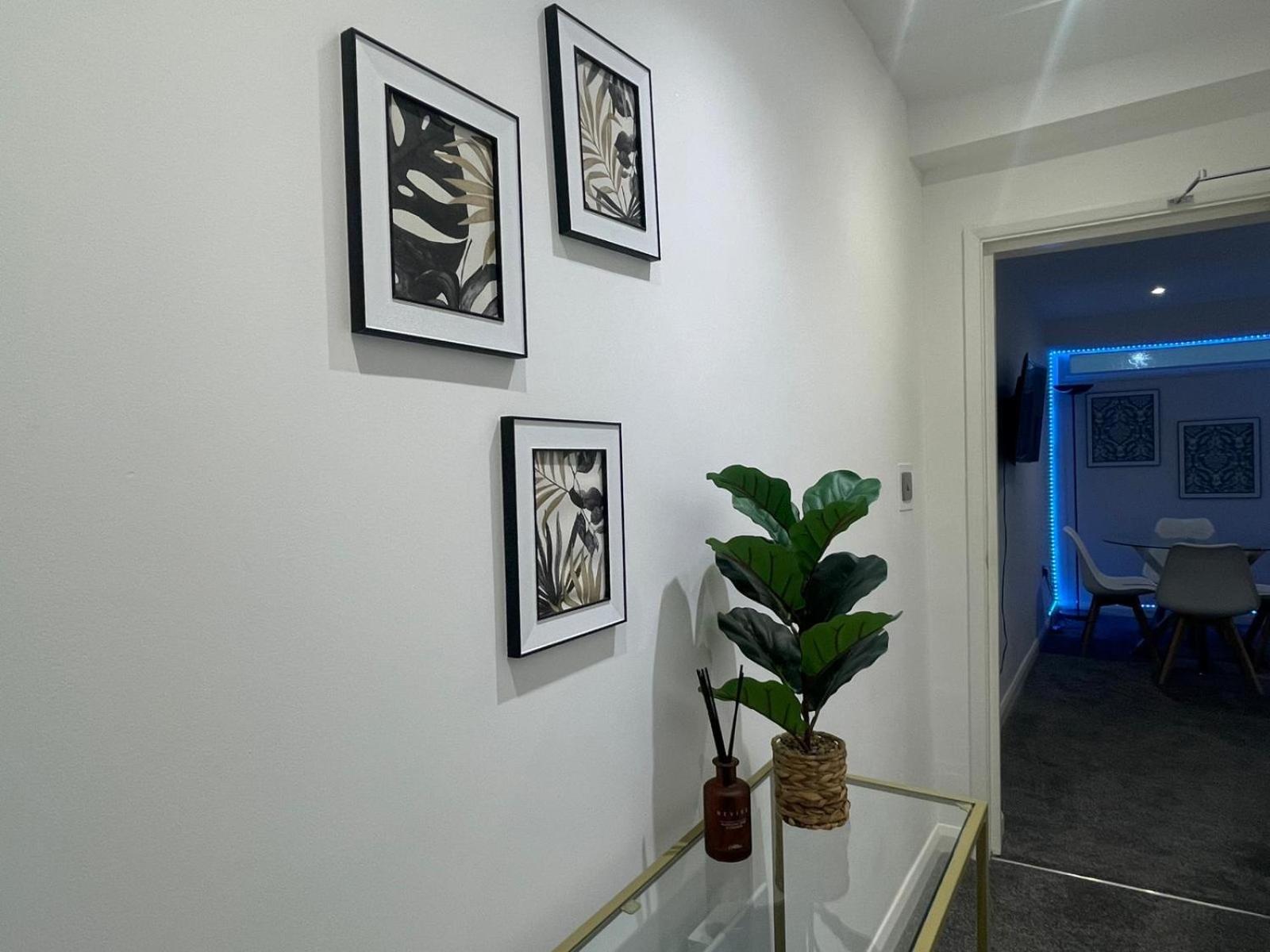 By The Flat Accommodating 5 Guests Brighton