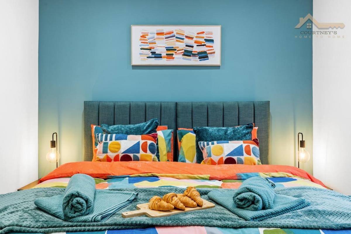 Modern Flat By Train St & Must-See Sights Apartment *