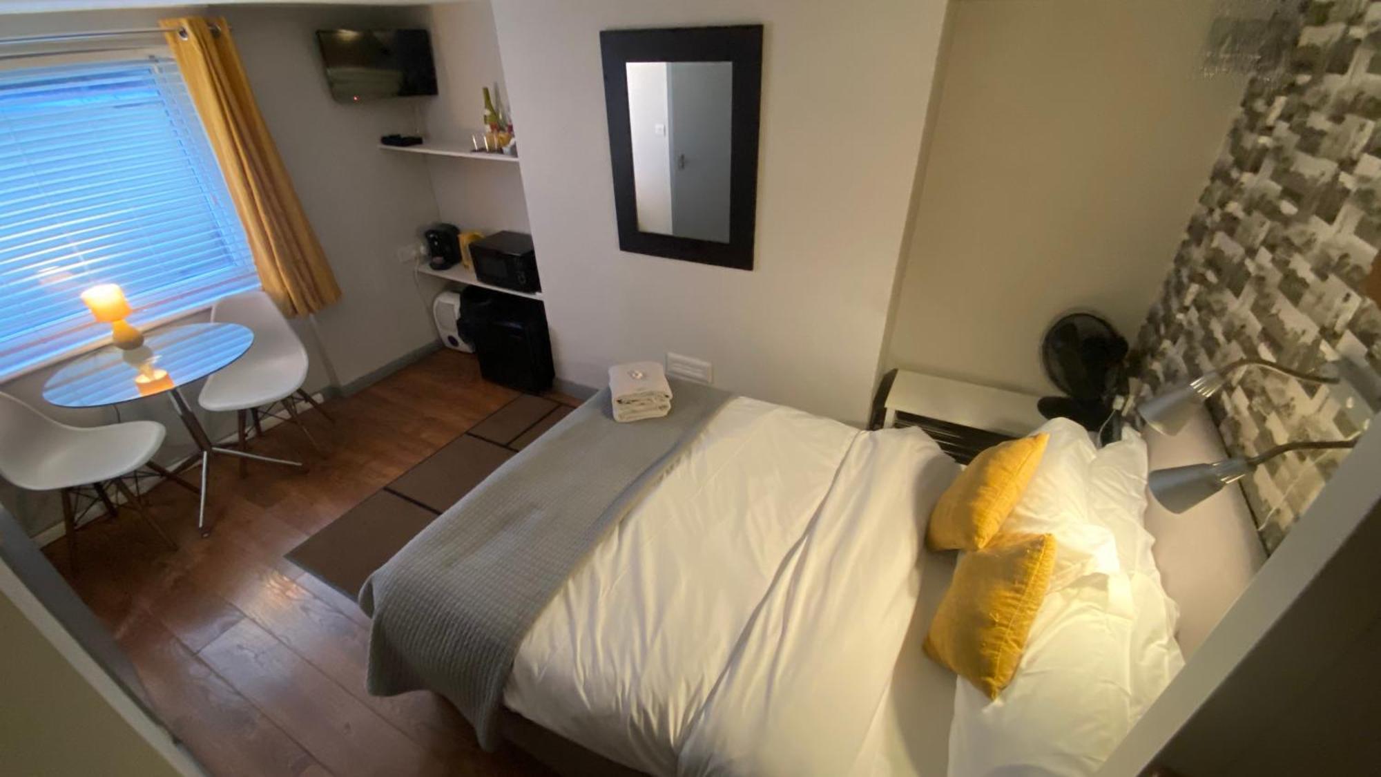 Aparthotel Ei8ht Guest 4*