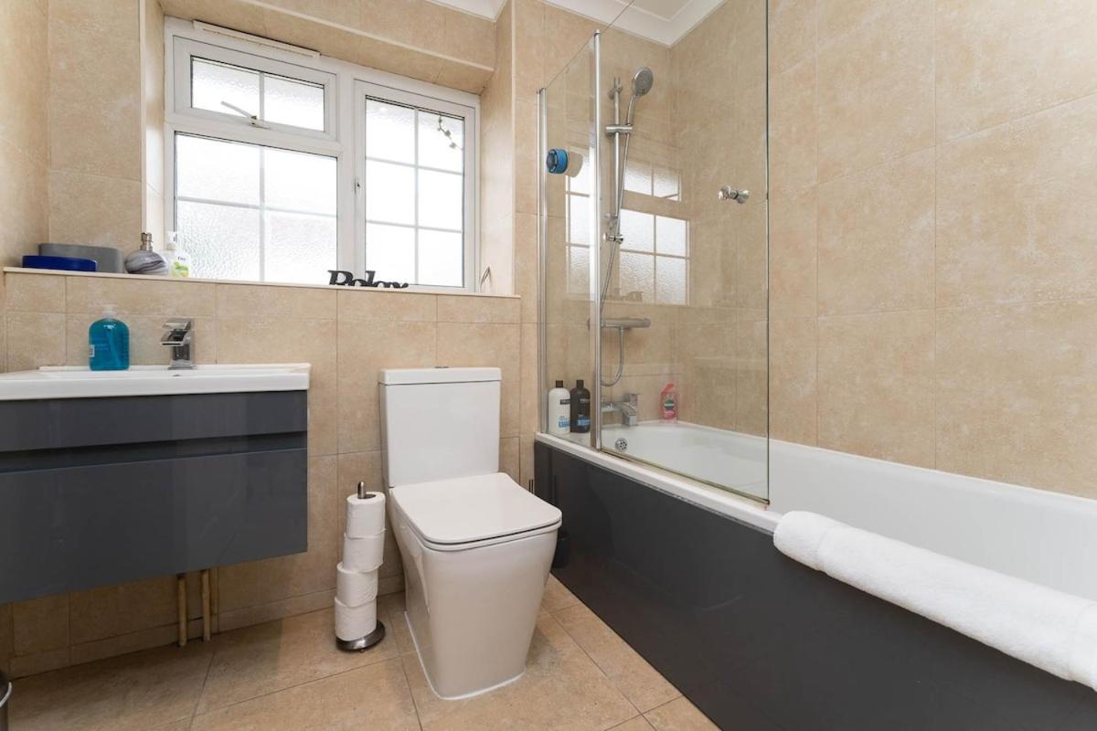 New Perfect 3 Bed House And Parking Holiday home