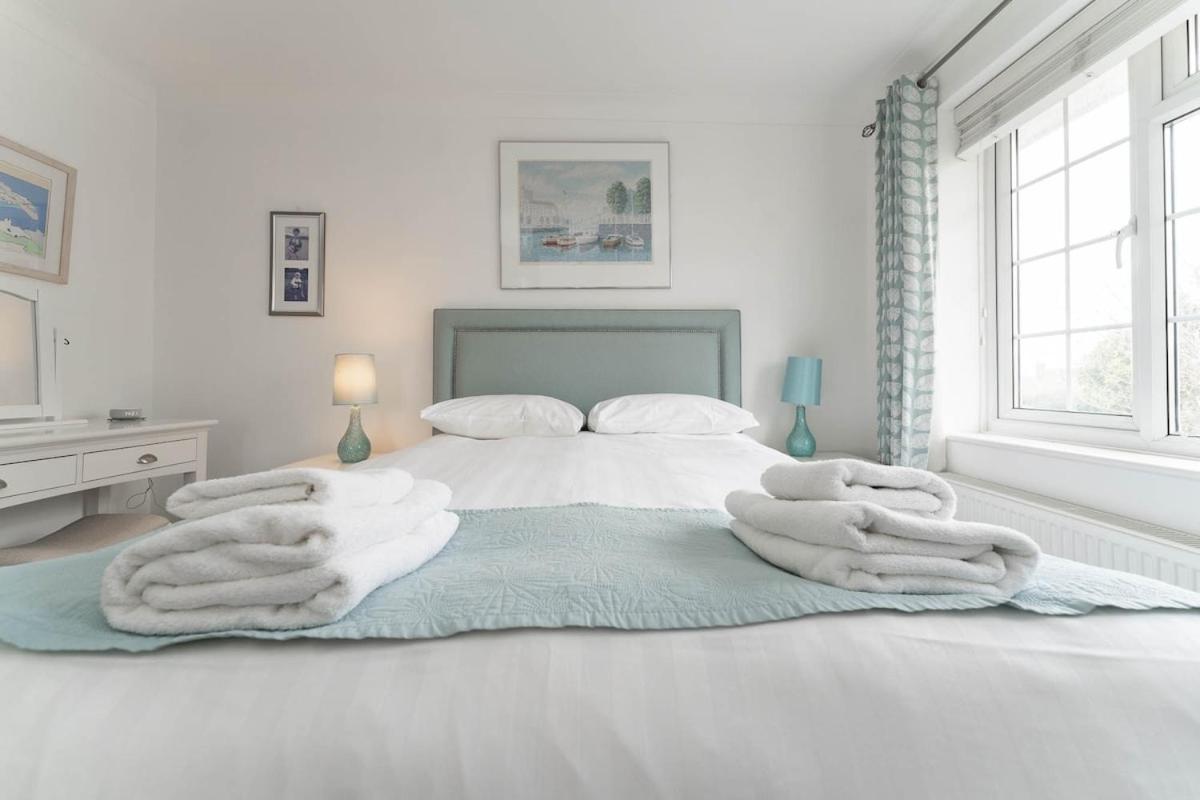 New Perfect 3 Bed House And Parking Holiday home *