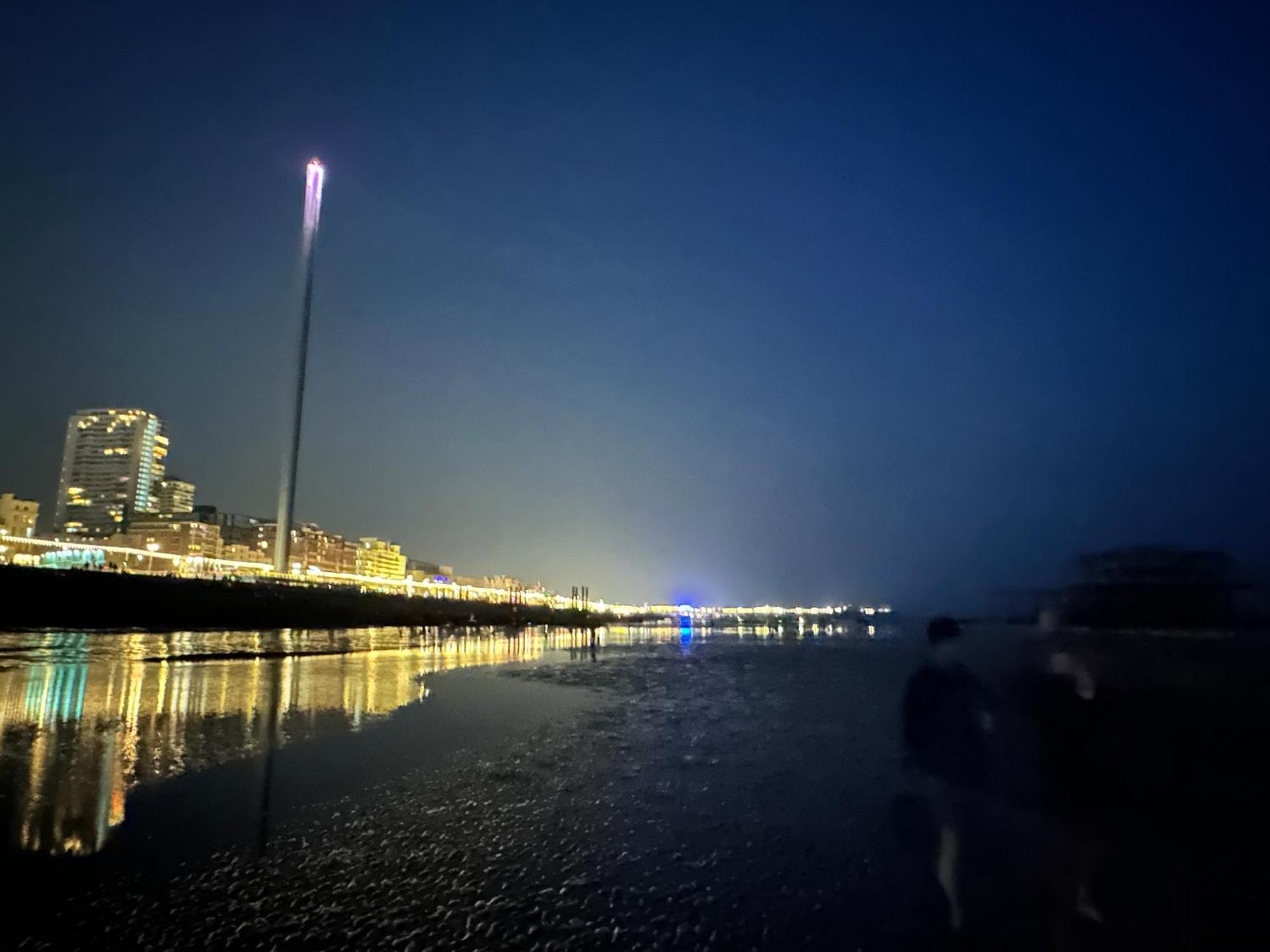 Best Location,4-Br House,Churchill Square Car Park & Sea-2 Min, Brighton Conference Centre 3 Min, Shops, Restaurants, I-360, Pier - Walking Distance Apartment
