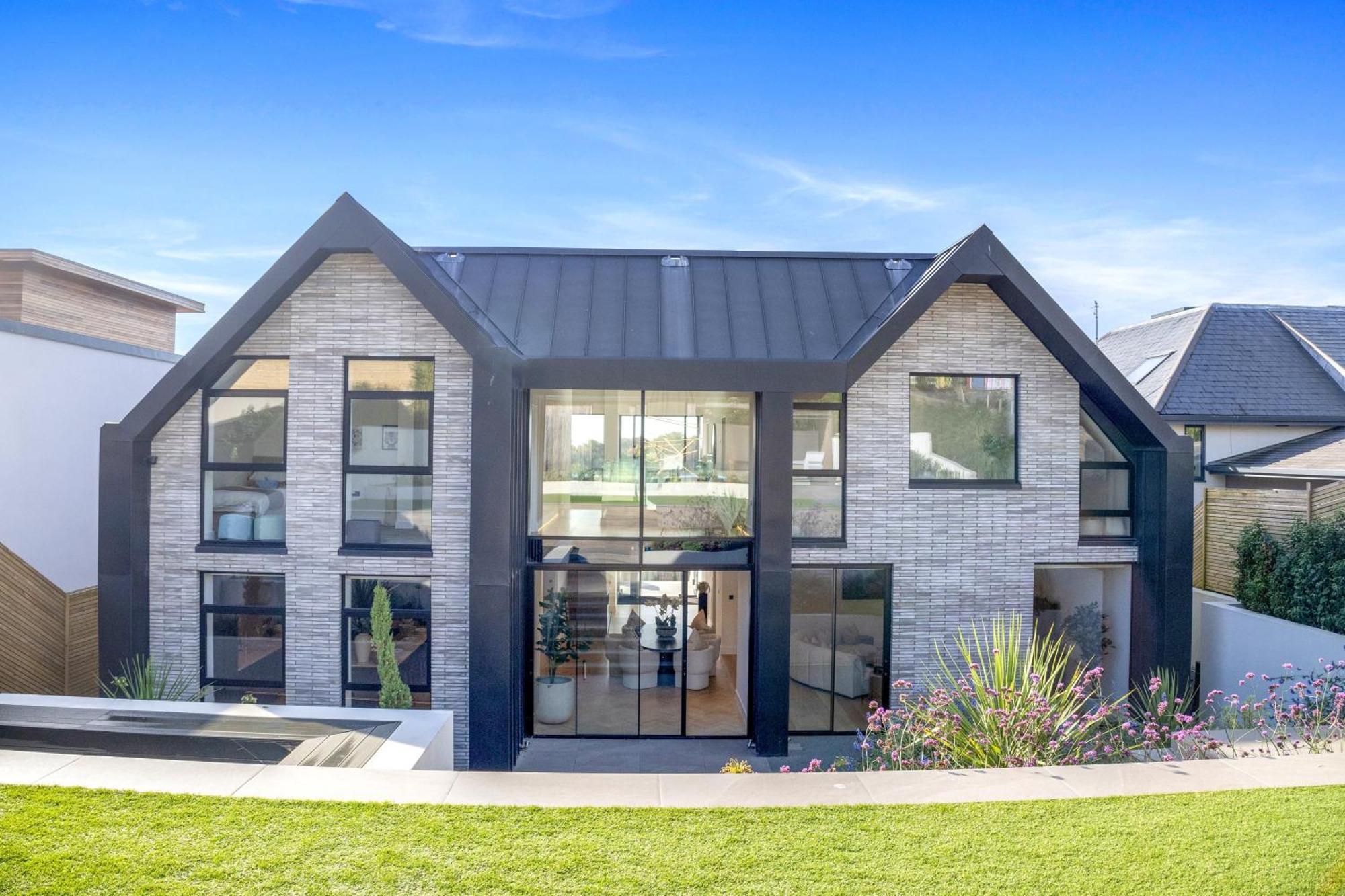Hill Brow Holiday home