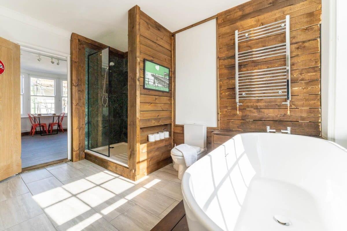 Host & - Grafton Apartment *