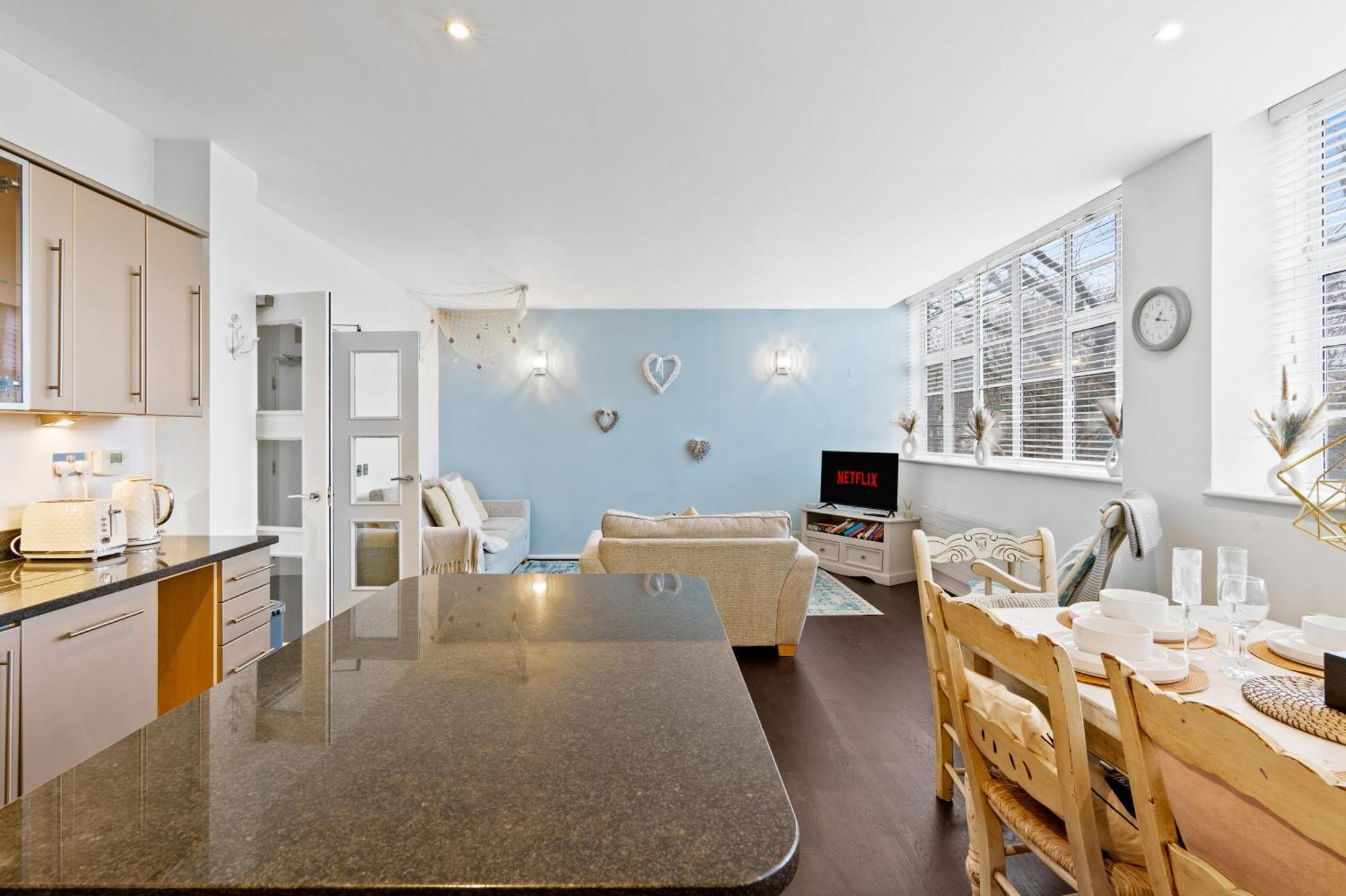 Luxury 2 Bed With En-suite, Near & Centre