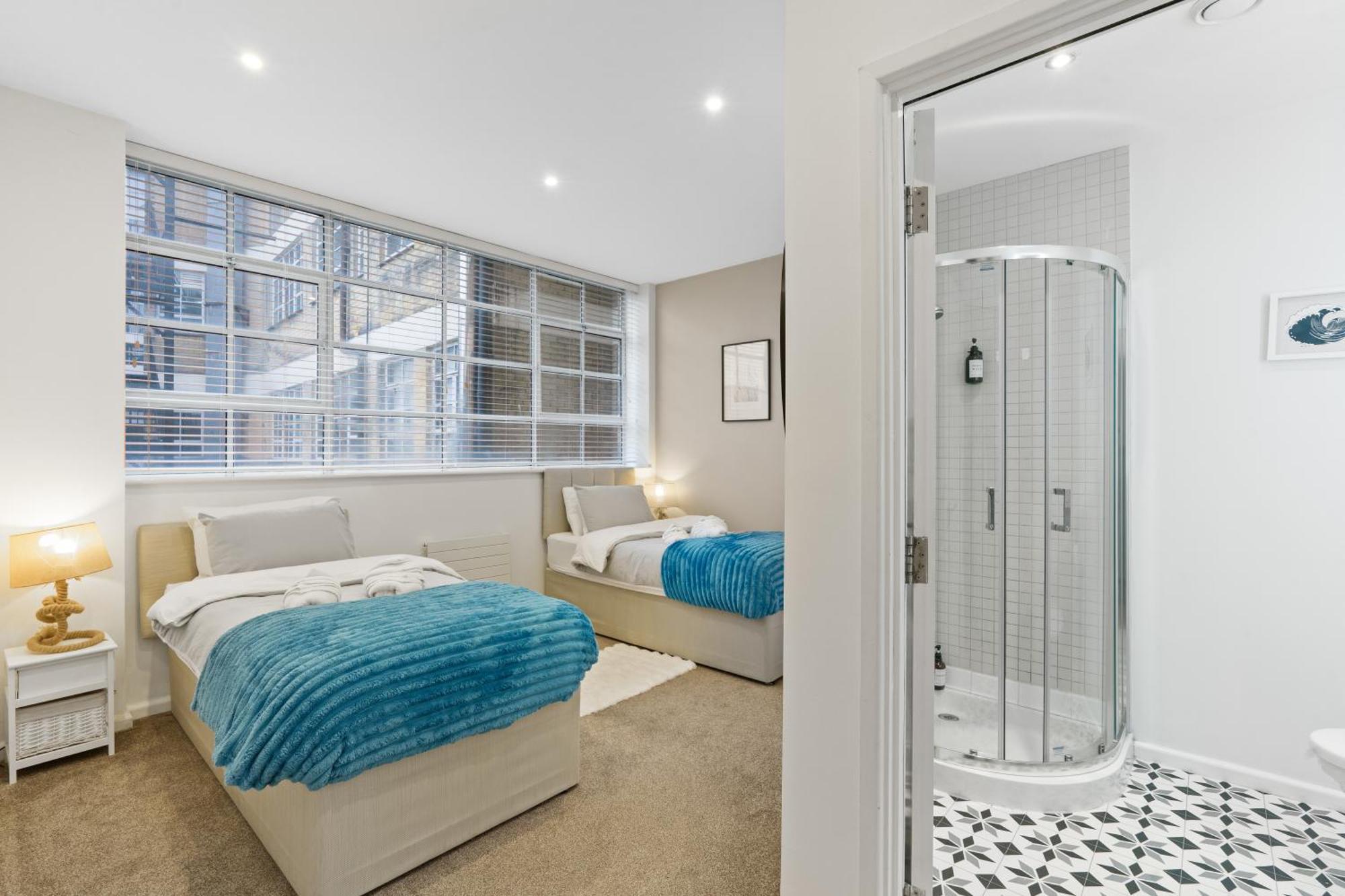 Luxury 2 Bed With En-suite, Near & Centre Apartment