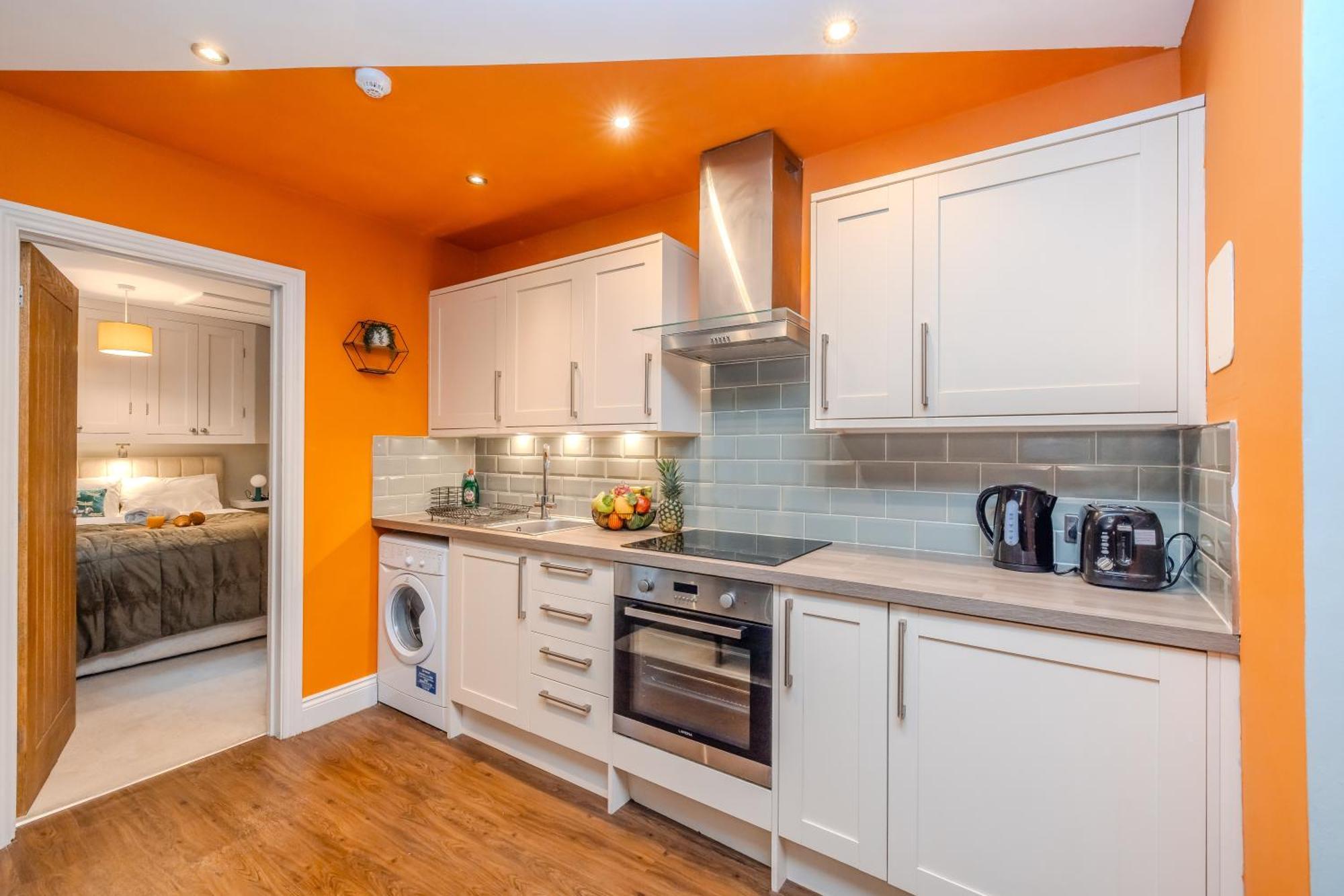 Beautiful1 Bedroom Flat Next To Apartment