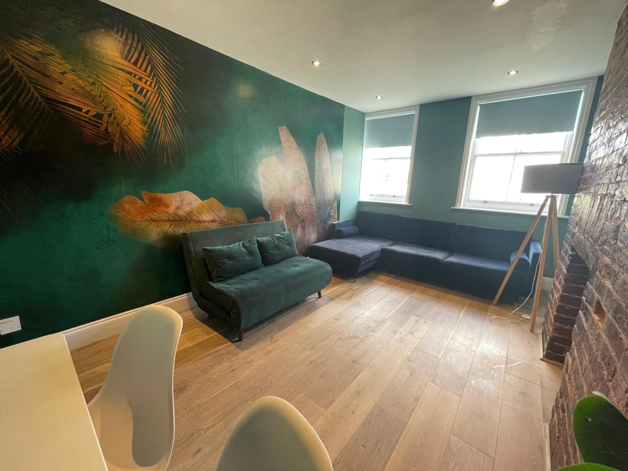 Beautiful 2 Bedroom Flat Next To Sleep 6 Brighton