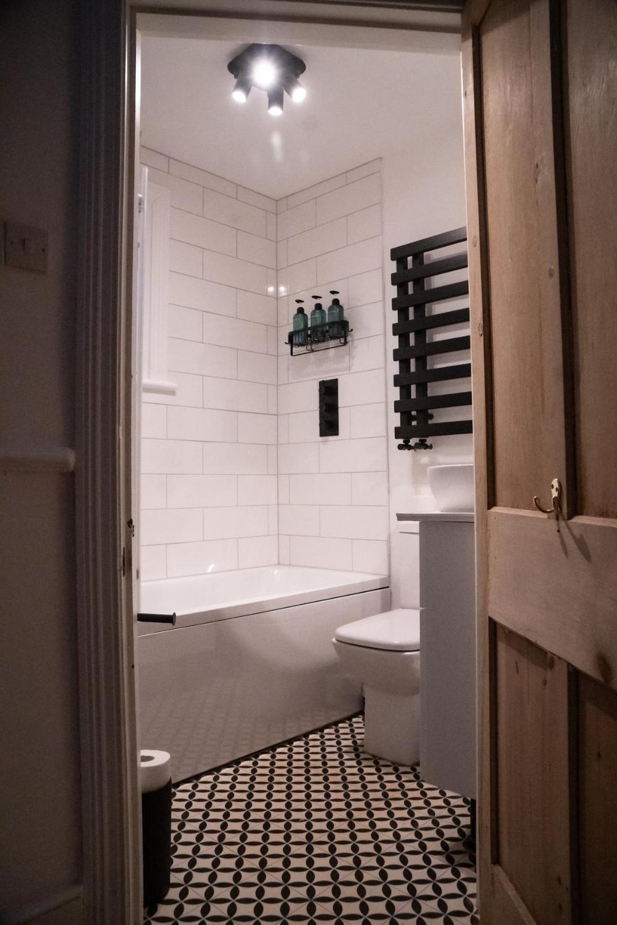 Stylish Haven, Sleeps 1 To 7, Free Parking Brighton