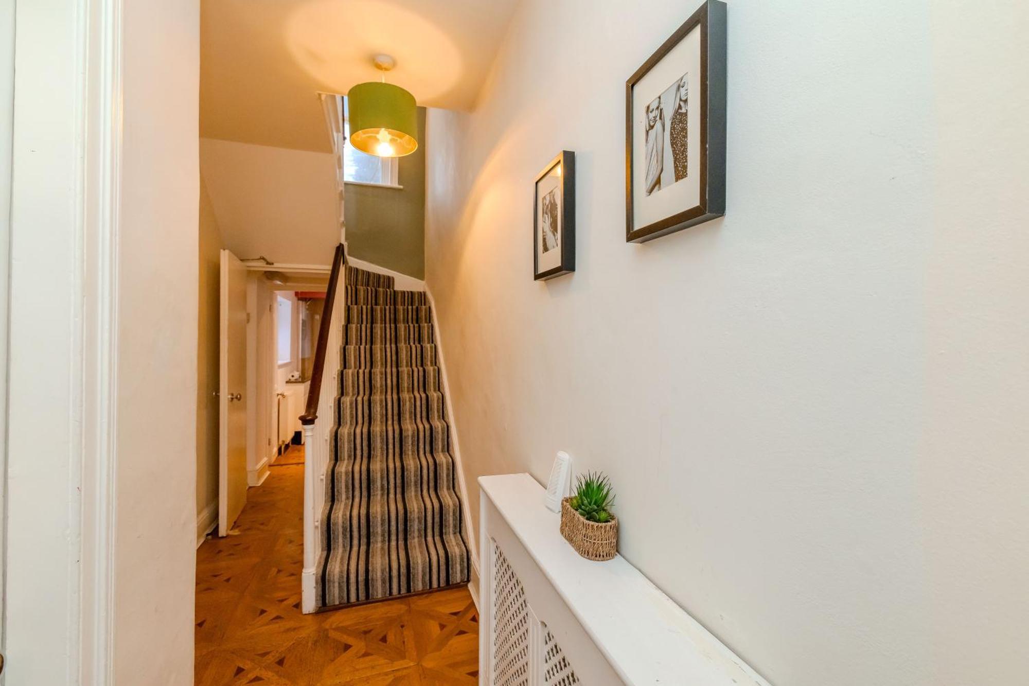 Perfect Big House Next To Sleep 20 Apartment *
