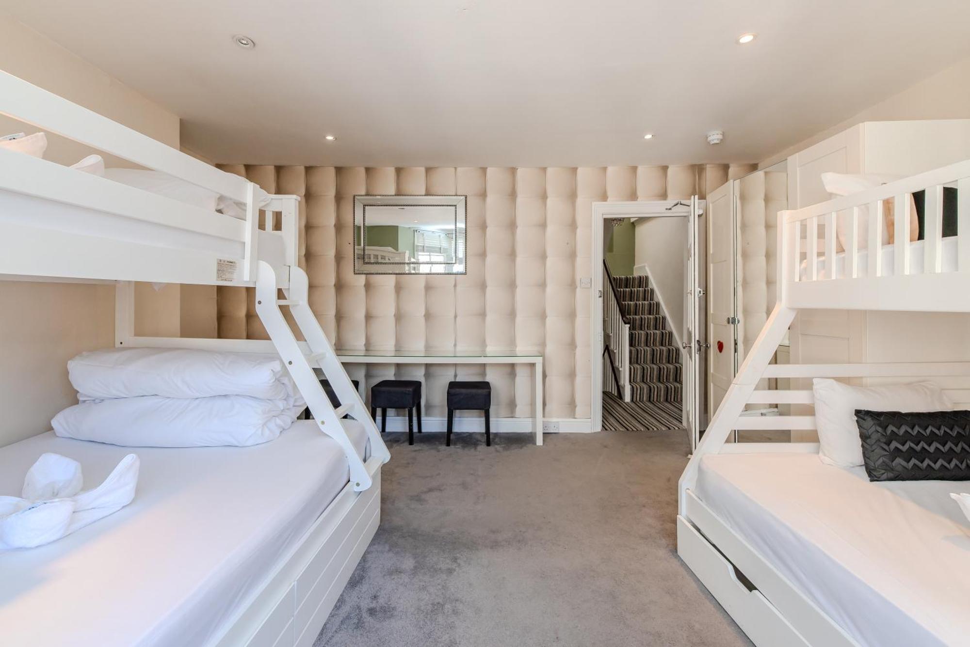 Perfect Big House Next To Sleep 20 * Brighton
