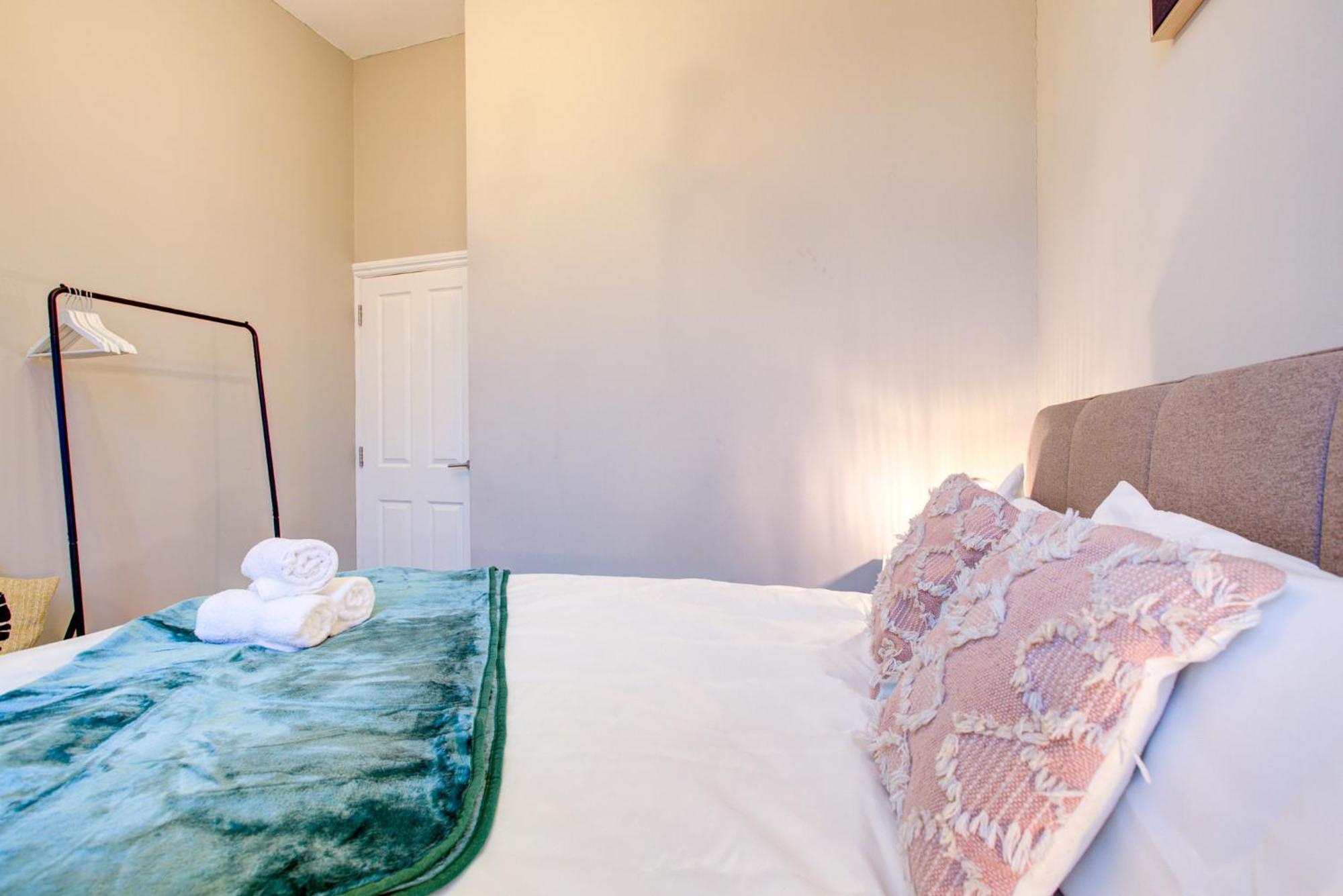 For 4 By The Pier - Flat 4