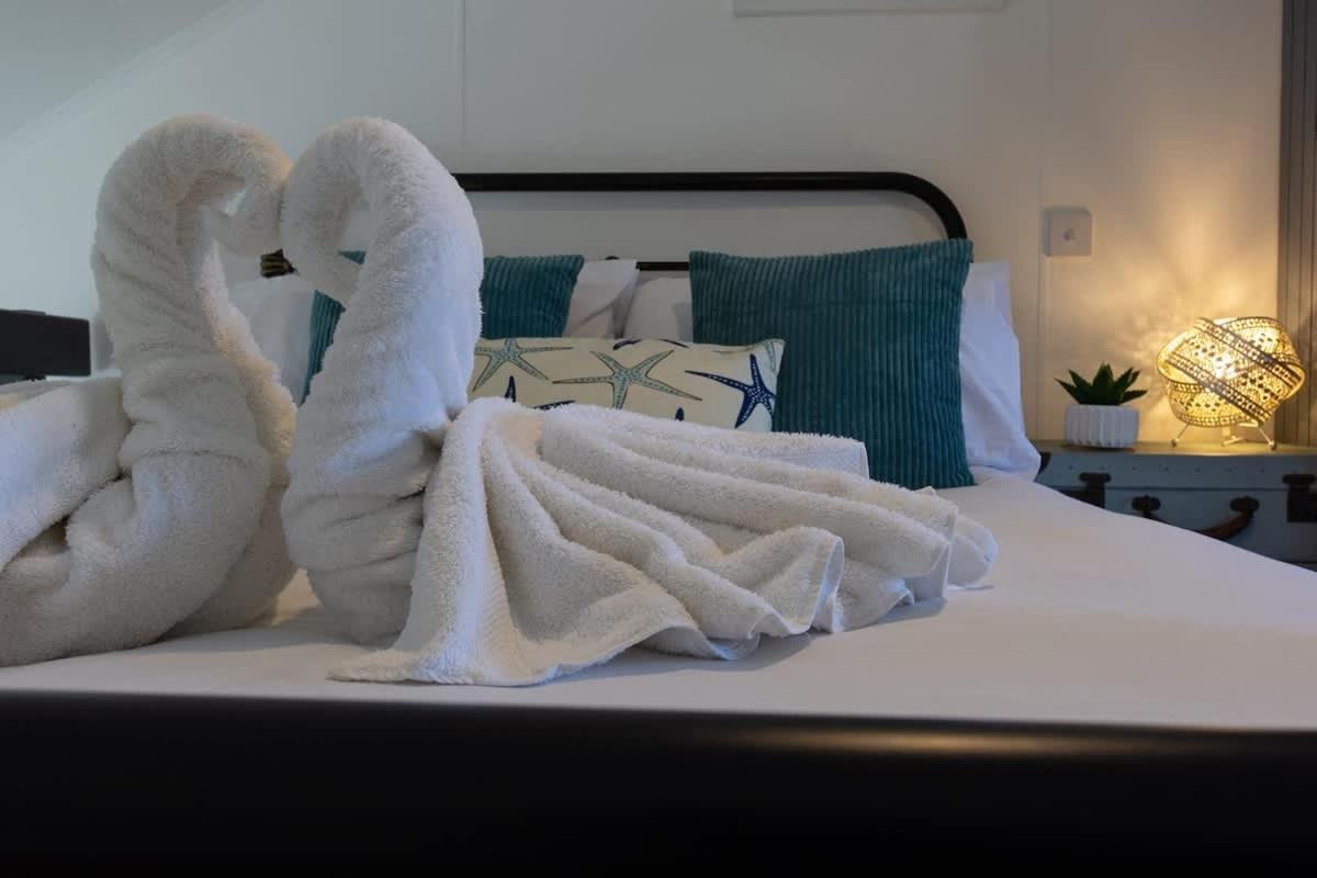 Harbour Hideaway - Free Parking Holiday home