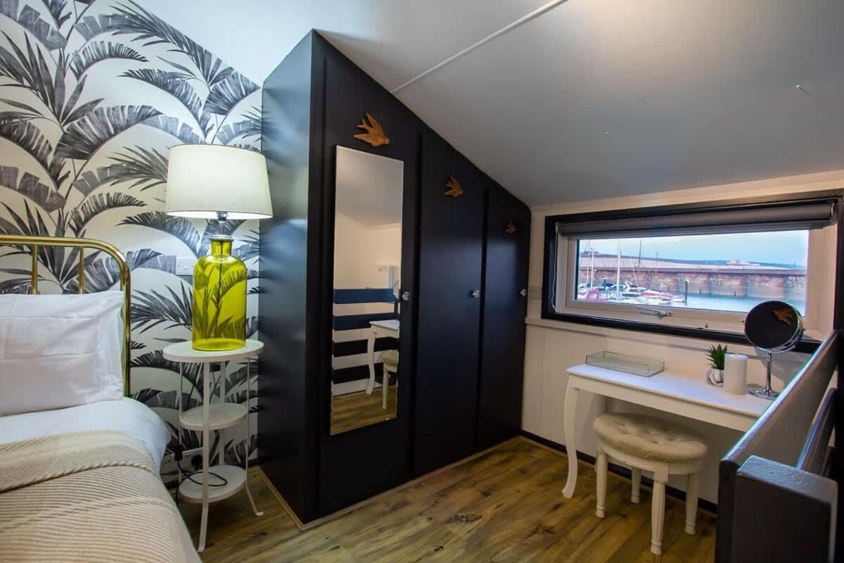 The Marina Retreat -free Parking *