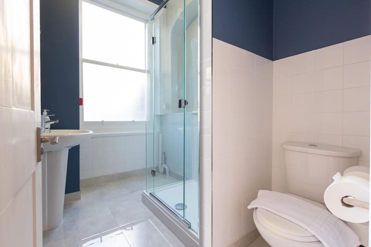 Sea View - 1 Bedroom Flat