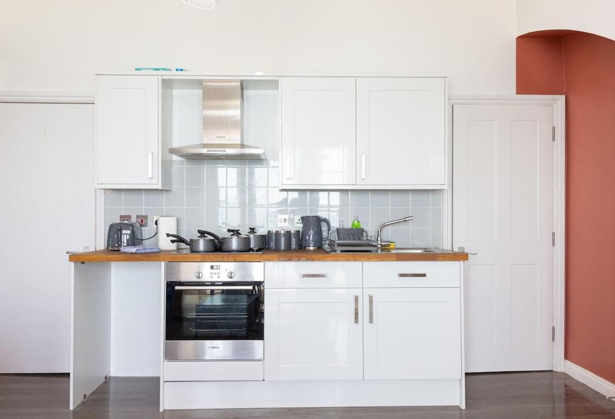 Sea View - 1 Bedroom Flat