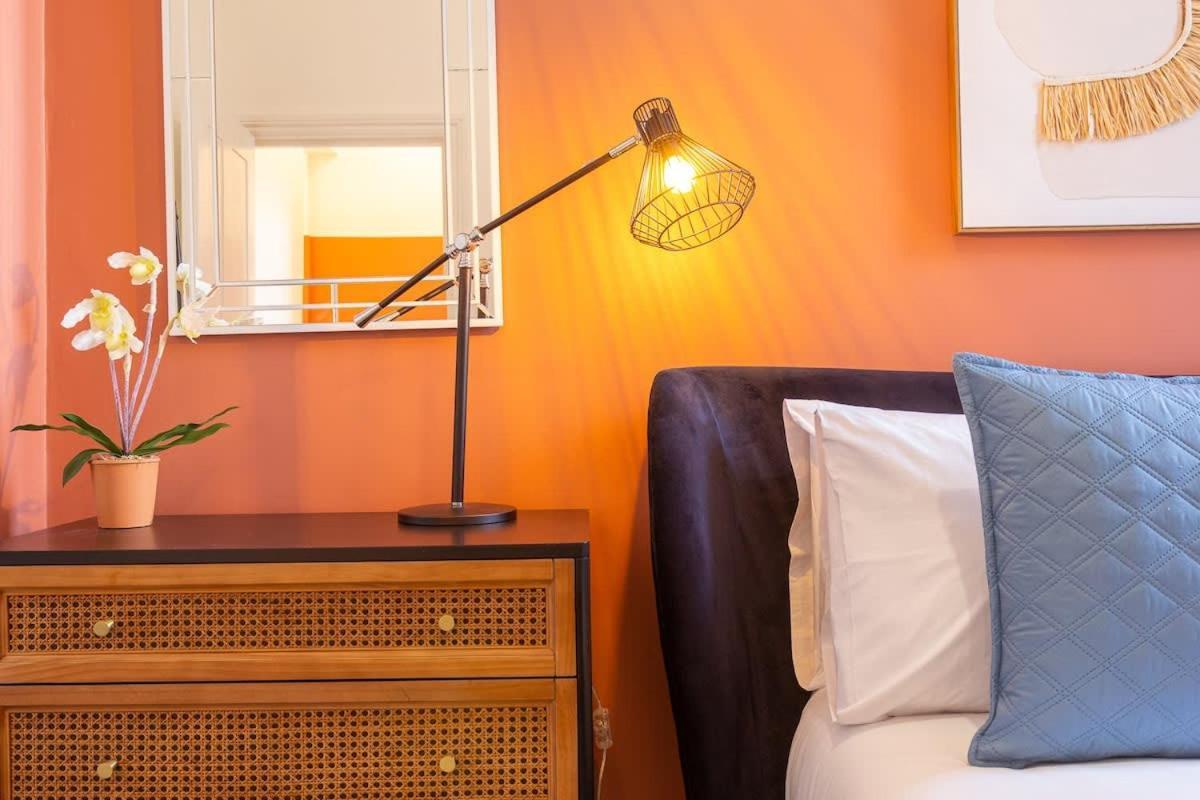 Sea View - 1 Bedroom Flat * Brighton