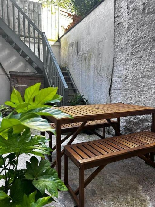 The Courtyard - Garden Flat Near Seafront Brighton
