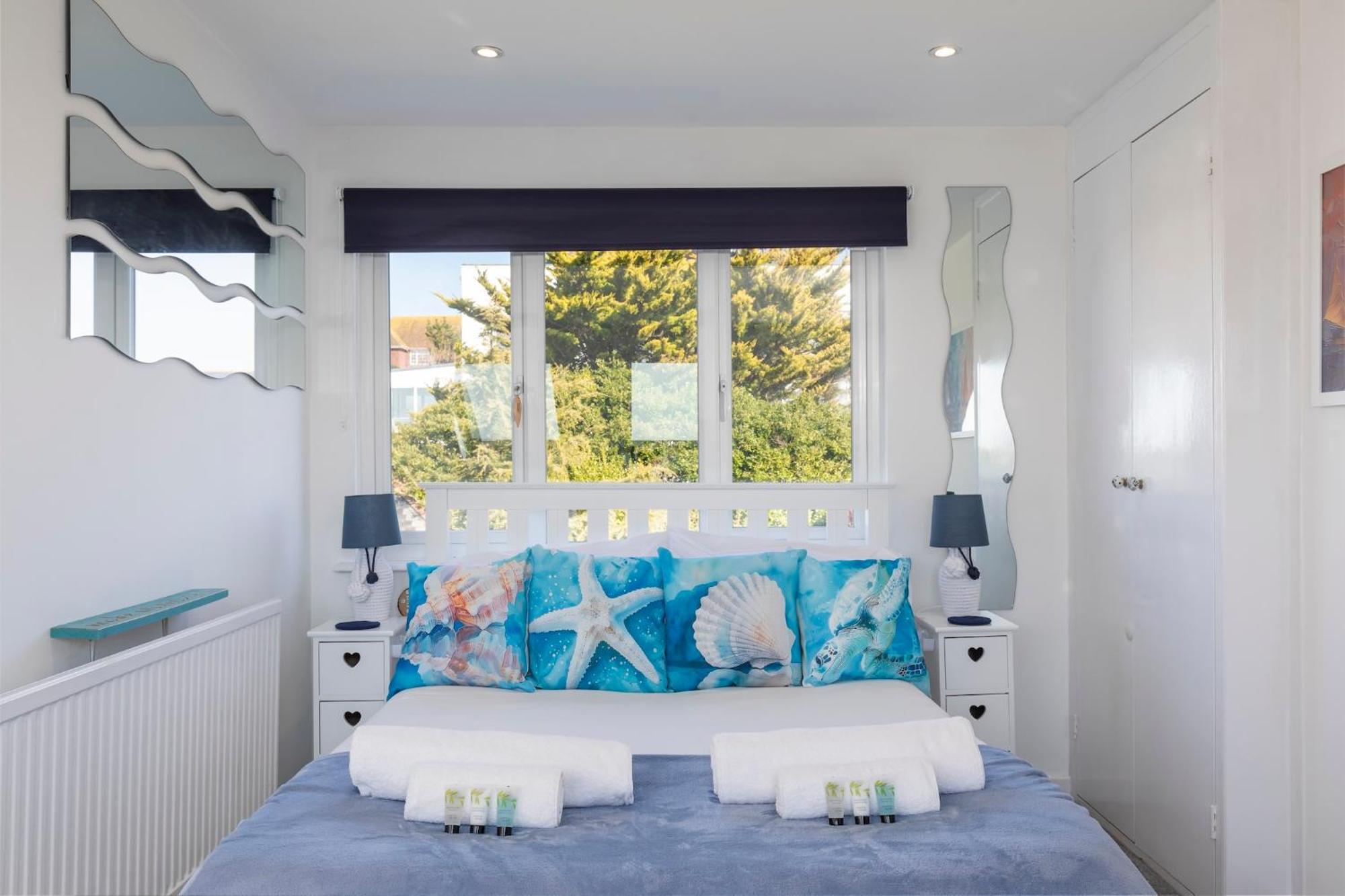 Wave Watcher- 4 Bed Sea View * Brighton