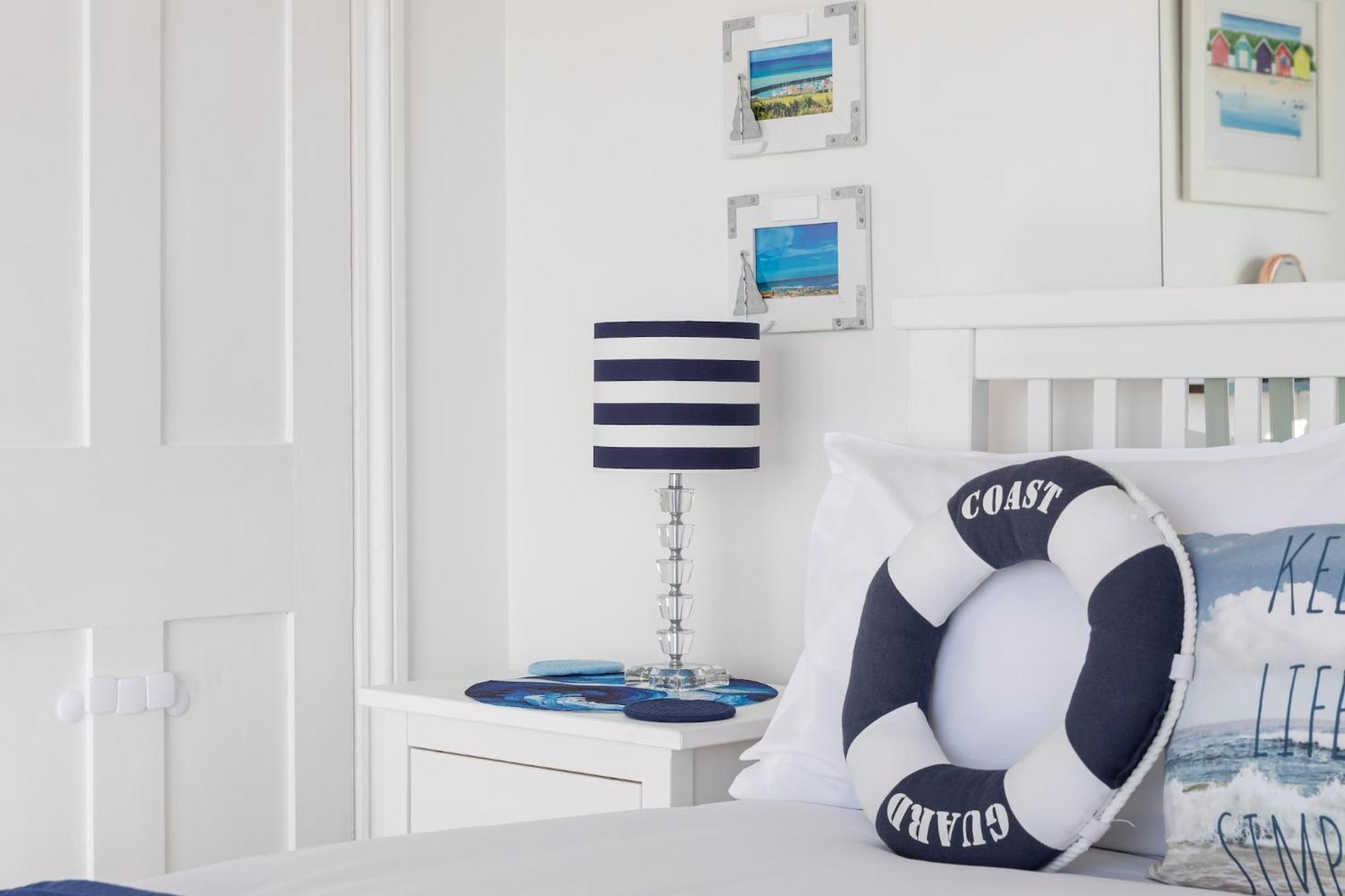 Wave Watcher- 4 Bed Sea View *