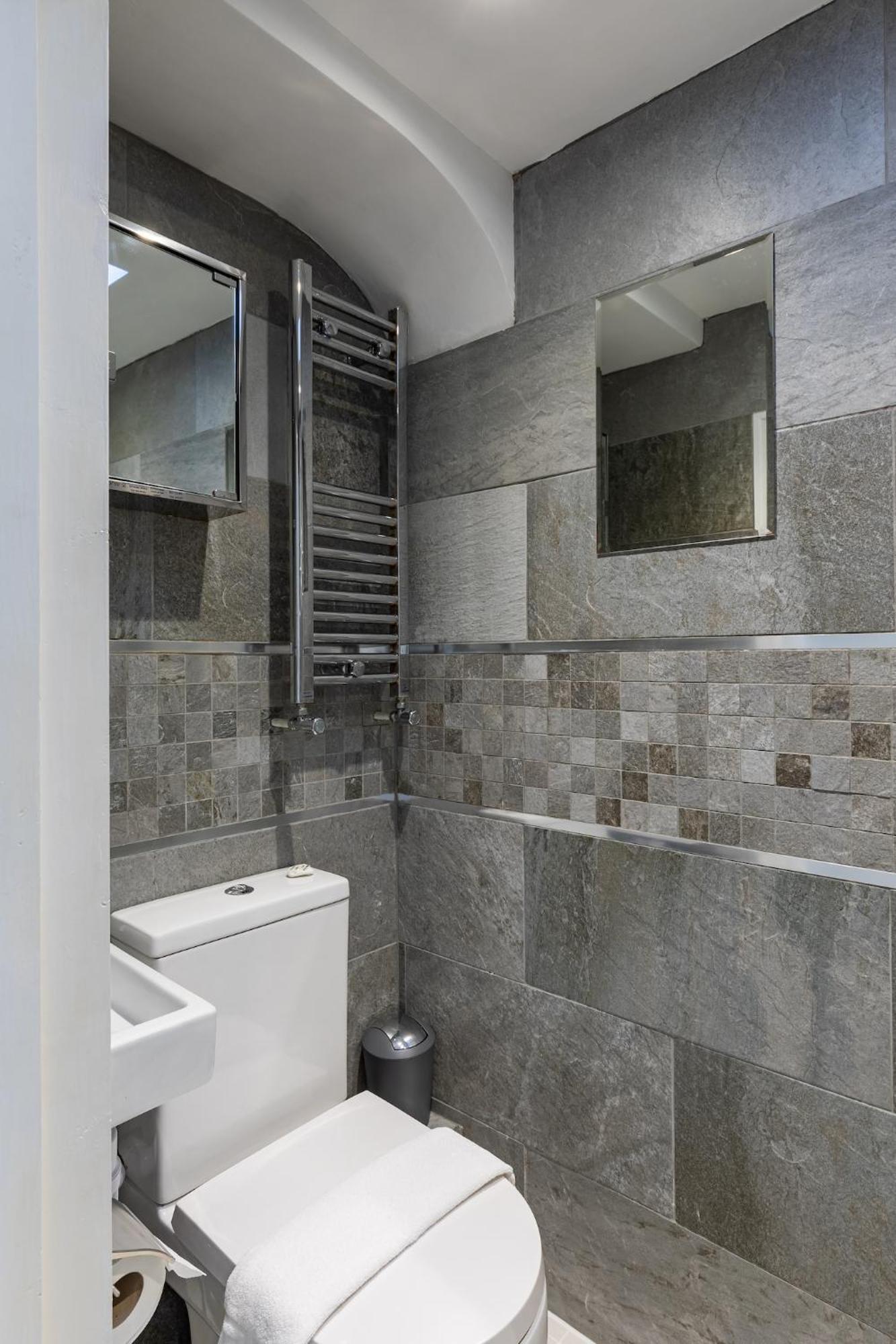 Wave Watcher- 4 Bed Sea View * Brighton