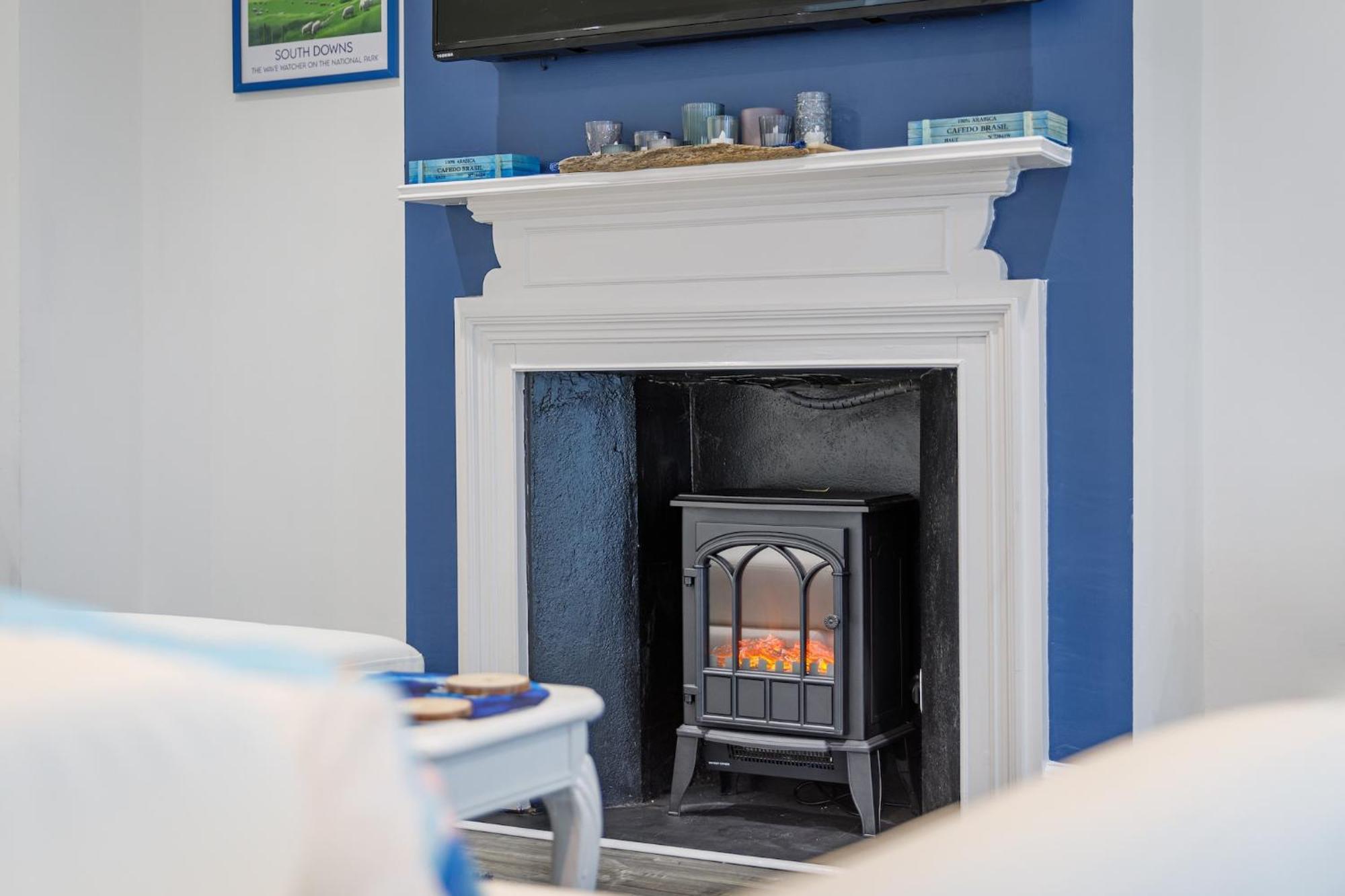 Wave Watcher- 4 Bed Sea View Holiday home