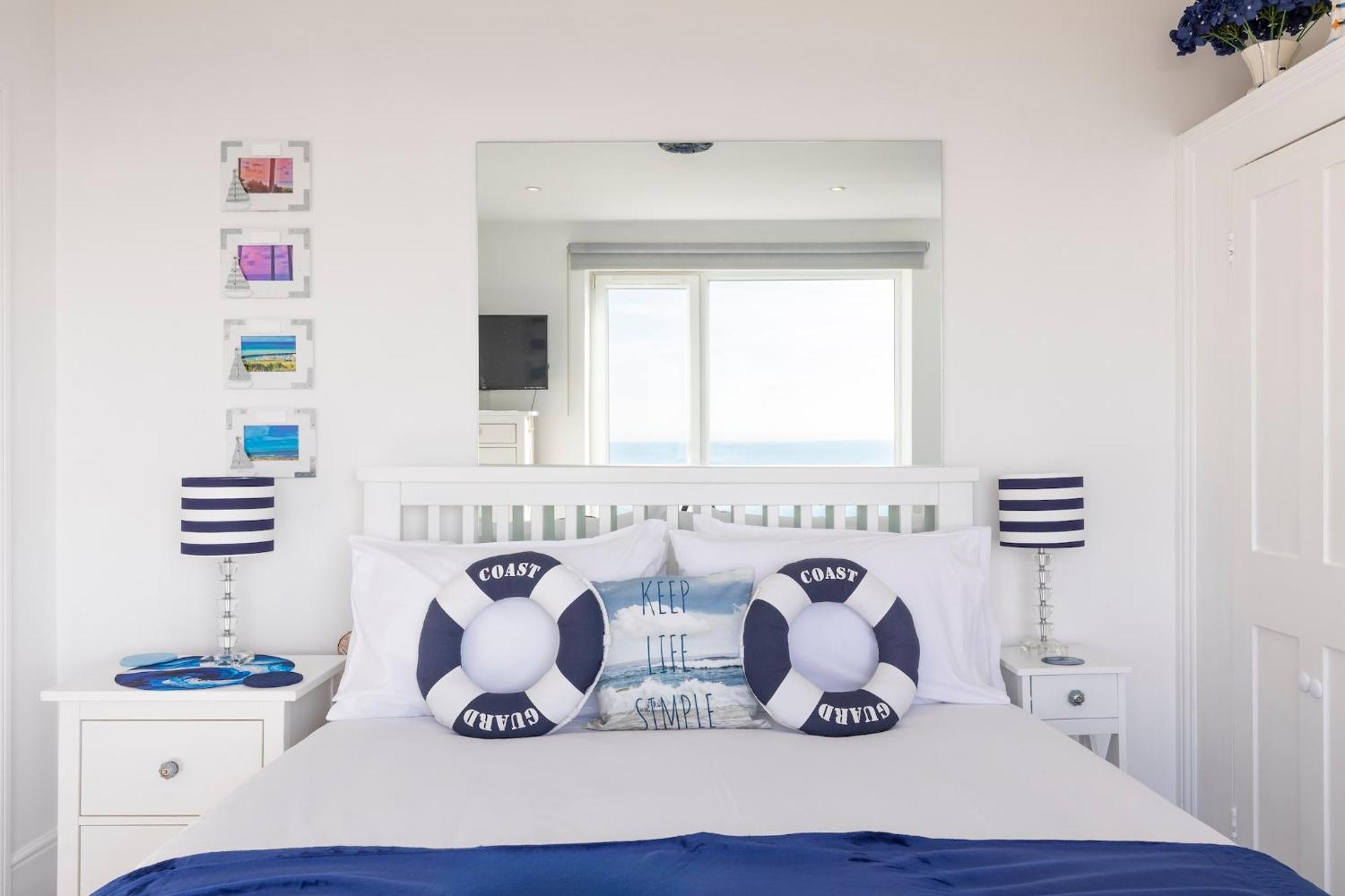 Holiday home Wave Watcher- 4 Bed Sea View *