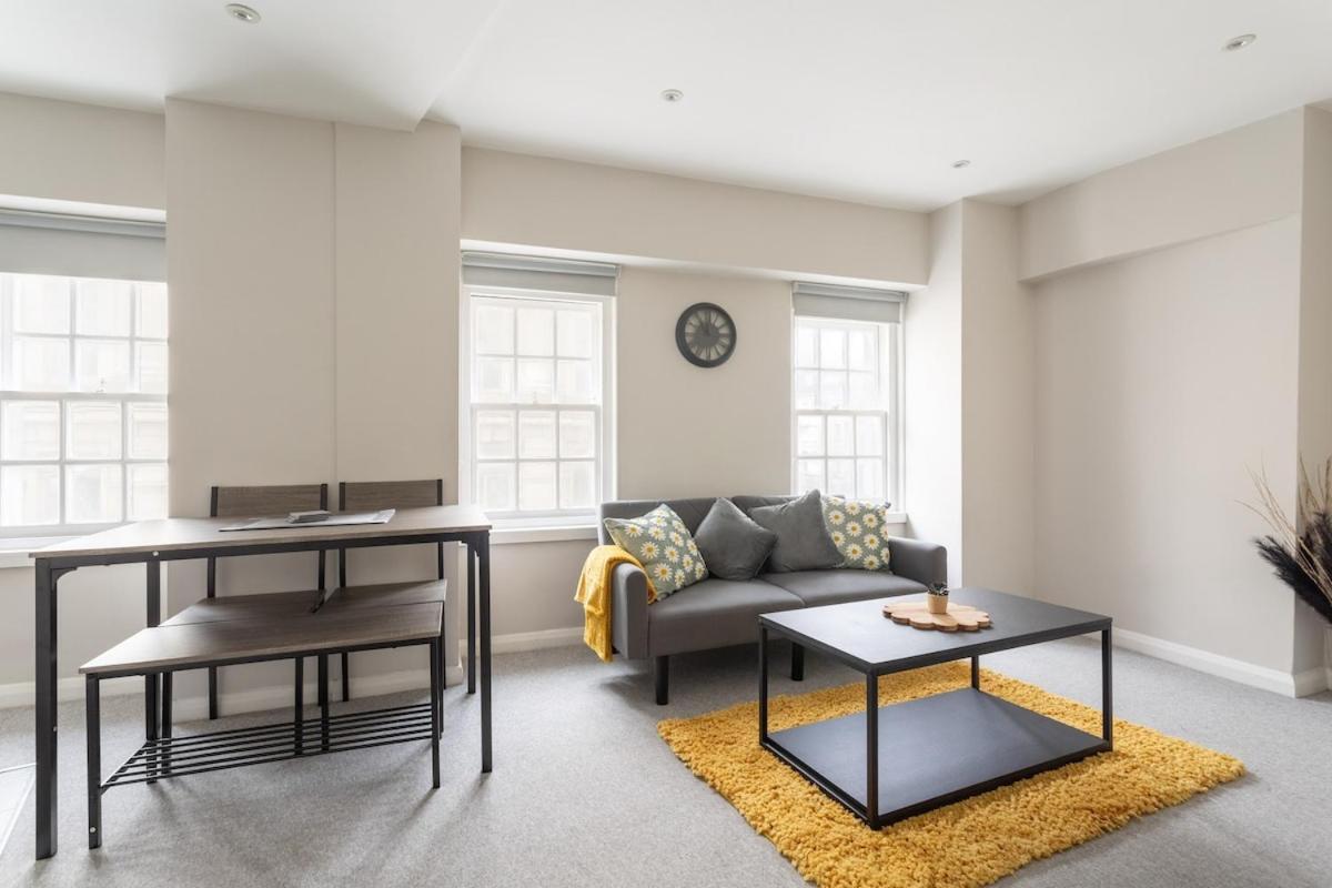 Flat By Brookland Serviced Short Lets & With Free Wifi * Brighton