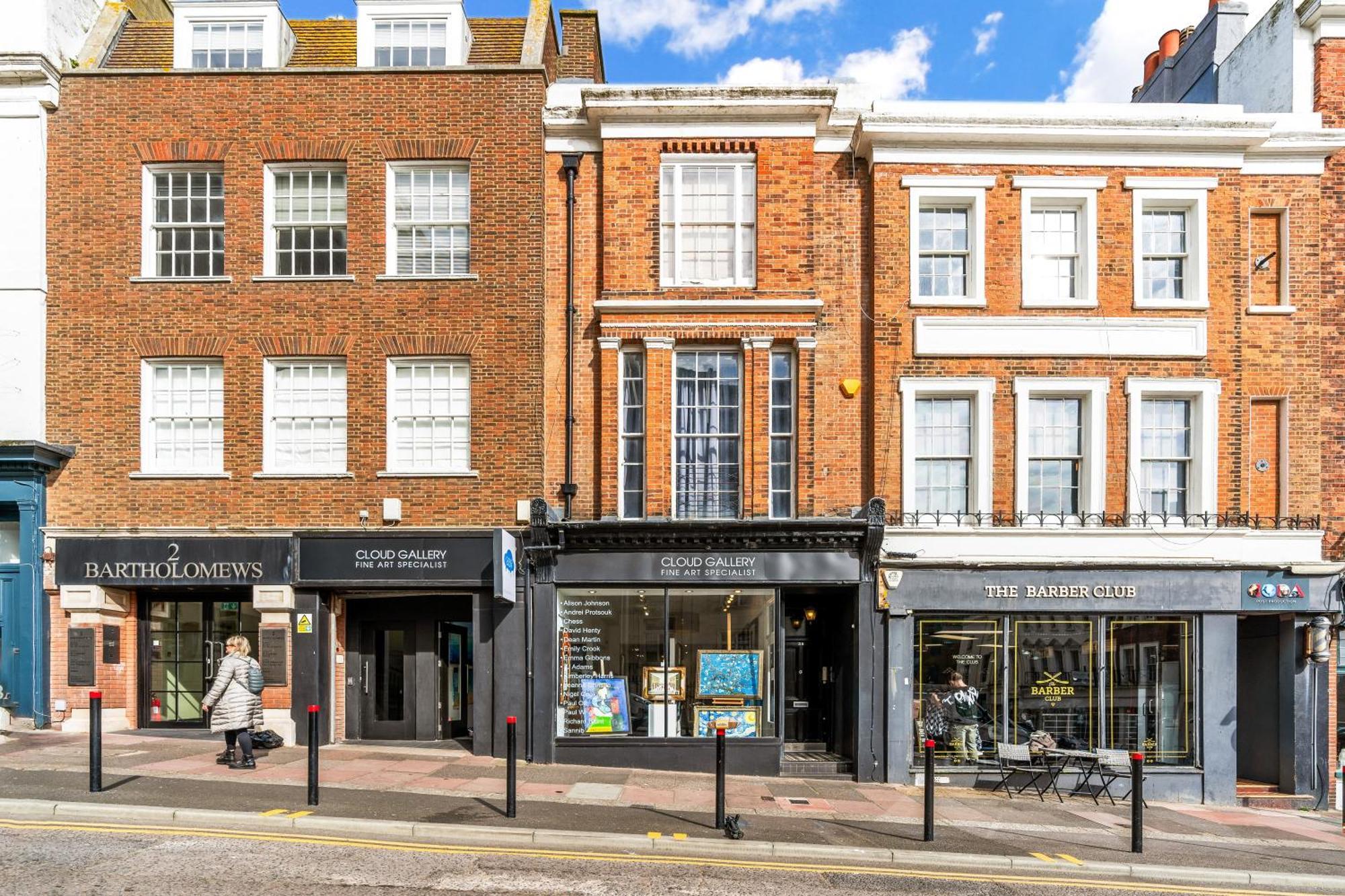 Modern 3 Bedroom Maisonette In Centre, 2 Minutes From Sea Front, Lanes And Palace Pier * Brighton
