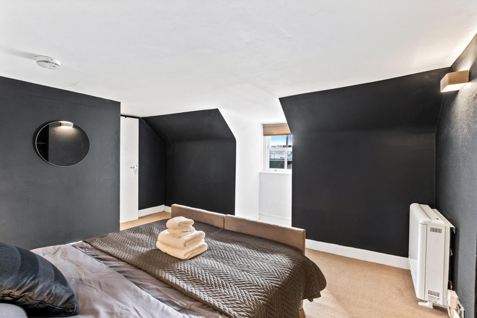 Apartment Modern 3 Bedroom Maisonette In Centre, 2 Minutes From Sea Front, Lanes And Palace Pier Brighton