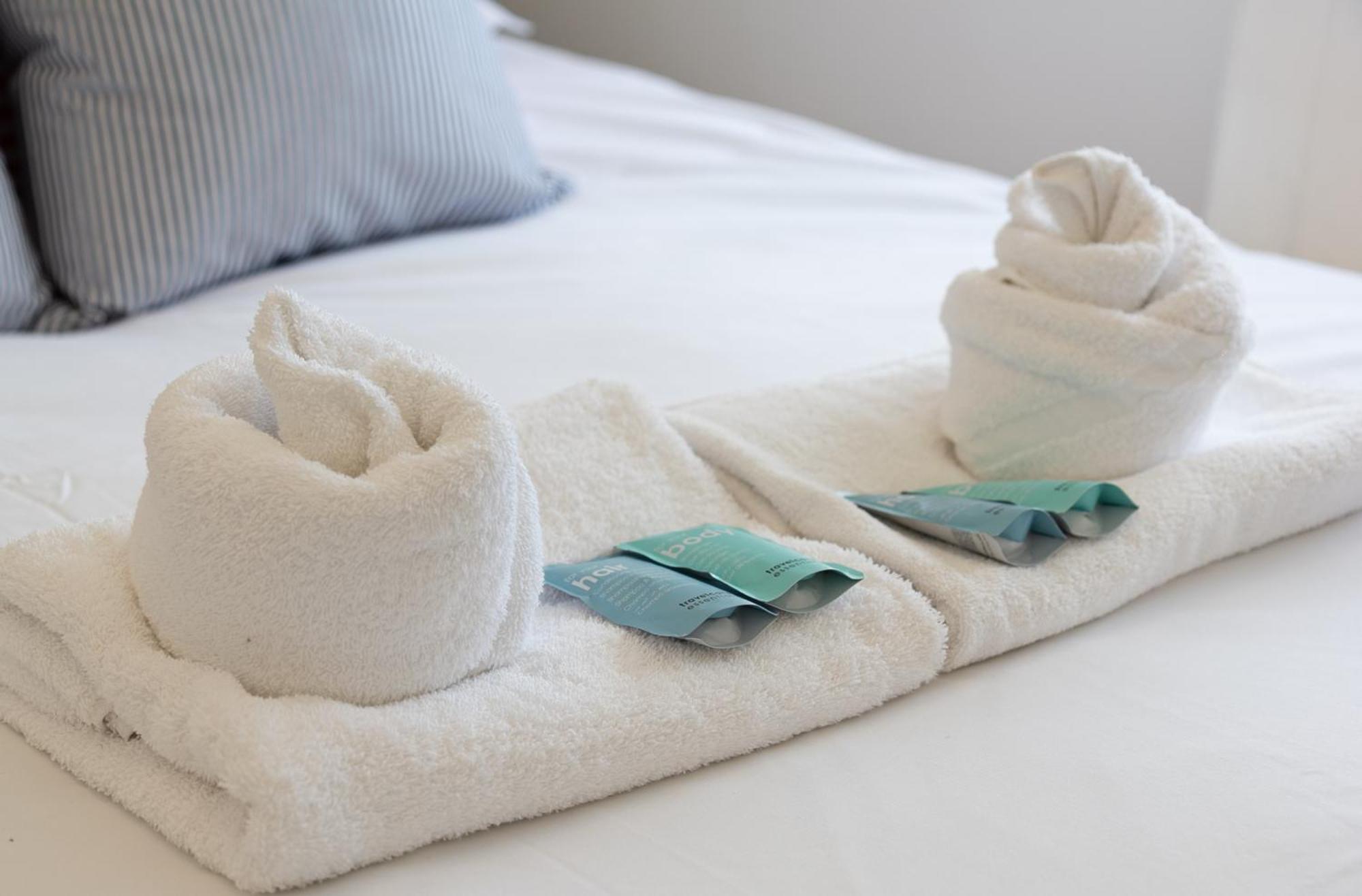Cosy By The Sea - Prime Location! *