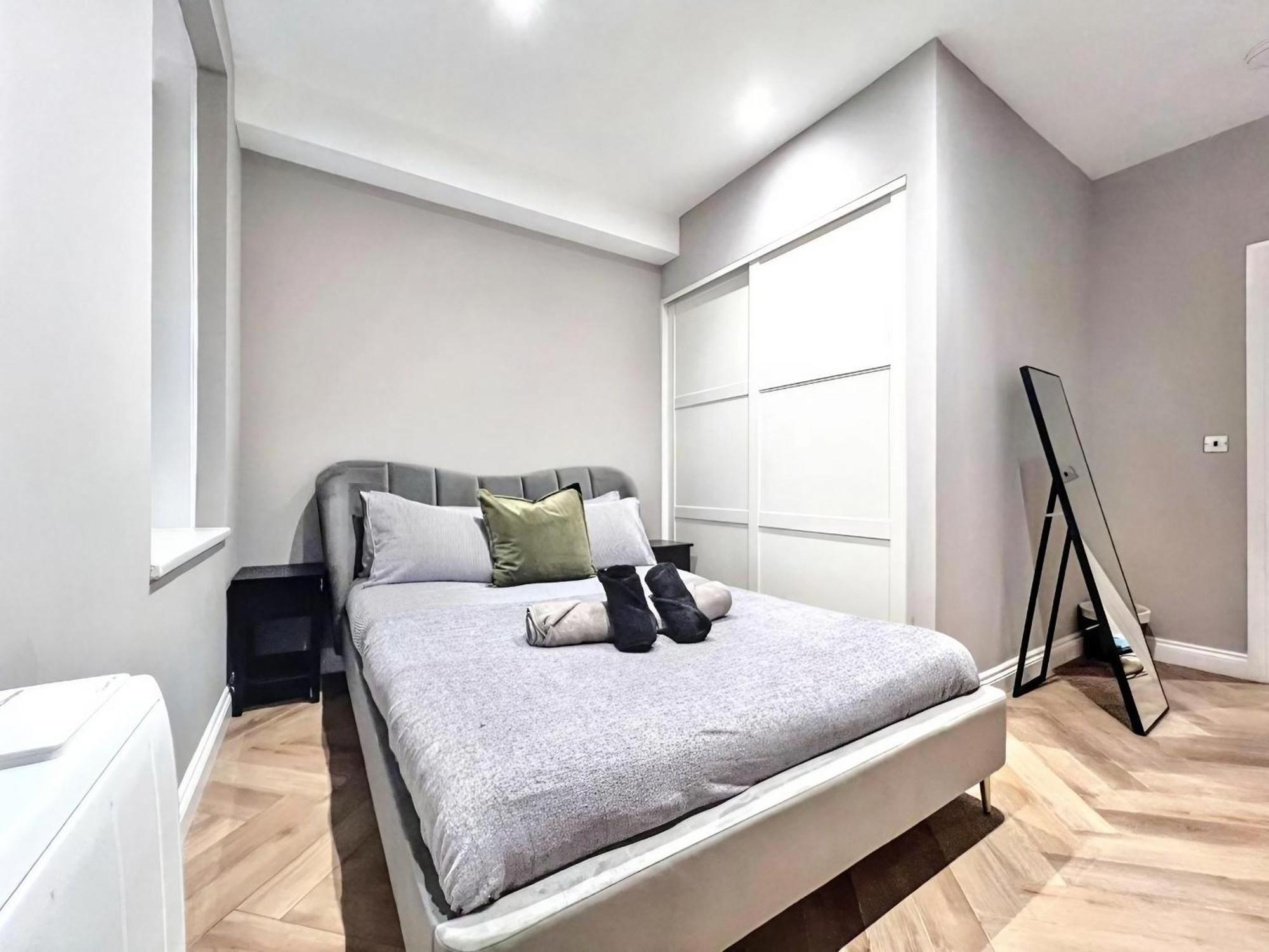 Bright & Modern 3-bed Brighton
