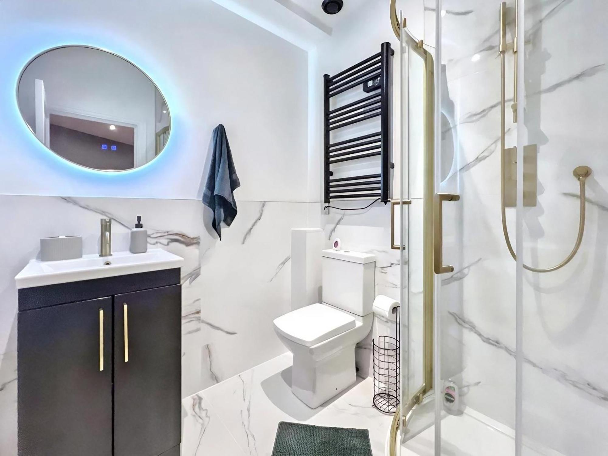 Apartment Bright & Modern 3-bed *