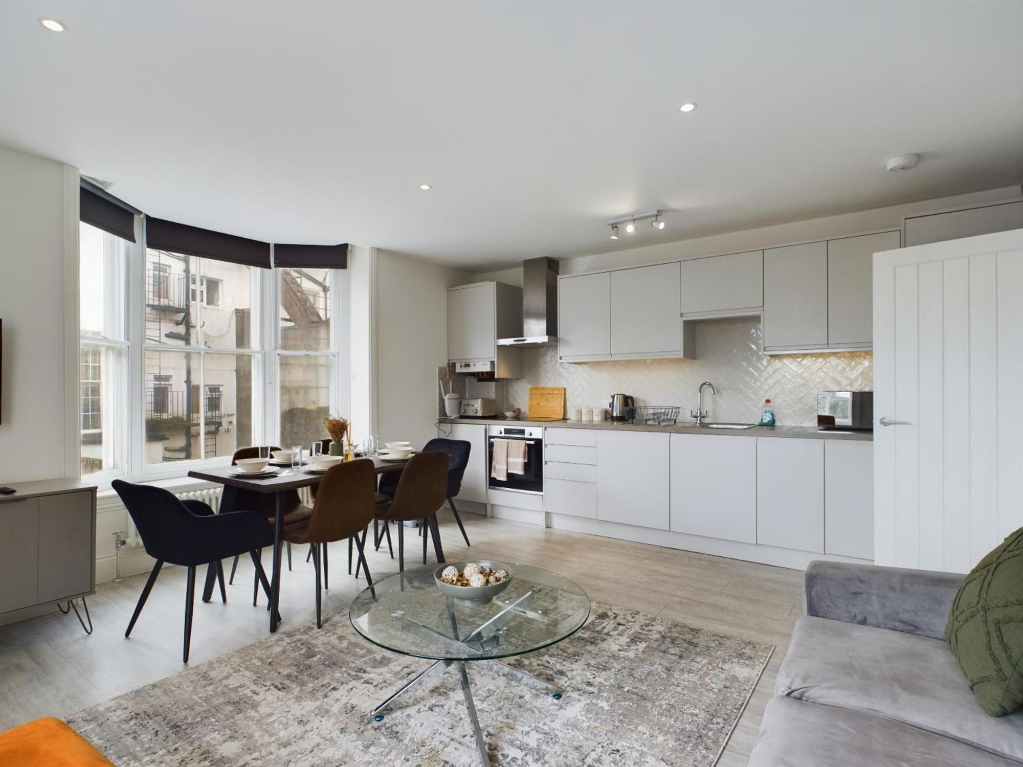5 Beds - Contractors - Kemptown - Sleeps 7 *