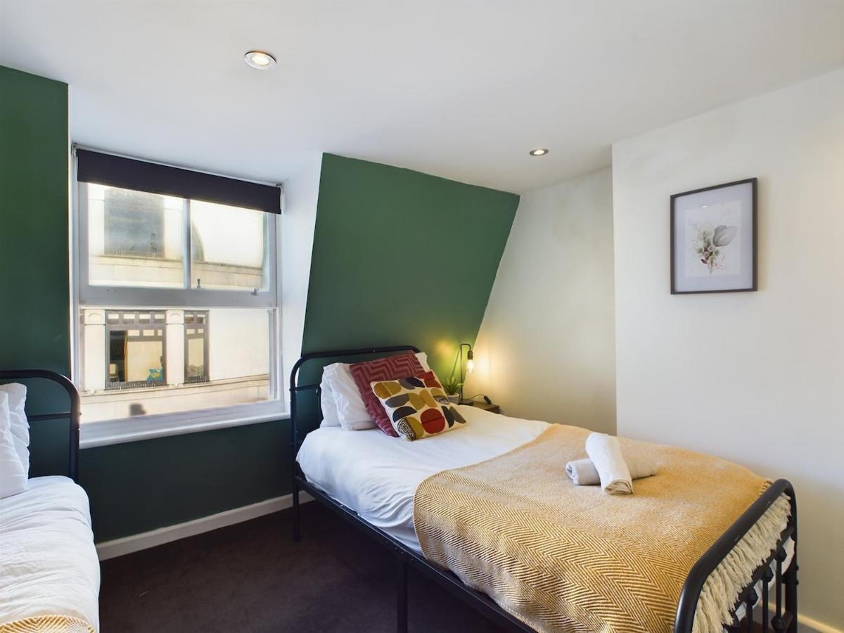 Two Bedroom By Brookland Serviced Short Lets & With Free Wifi Brighton