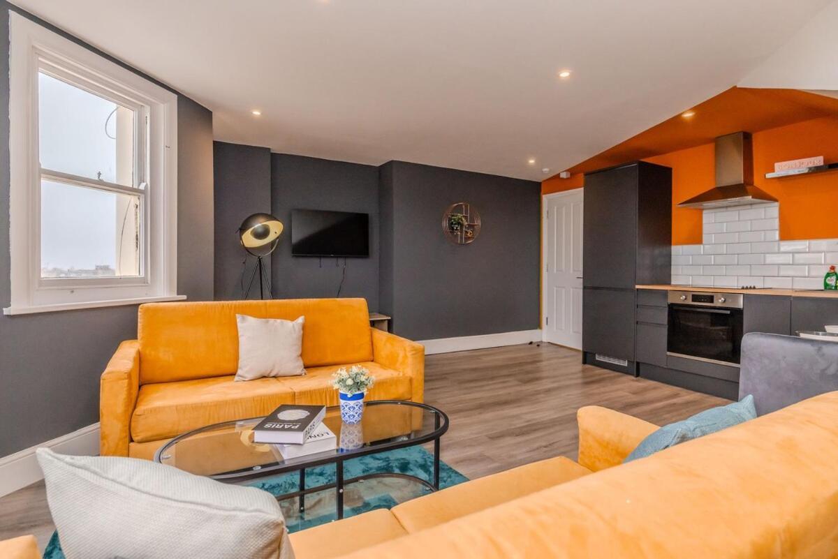 2 Bedroom Flat With Sea View And Free Parking Apartment Brighton