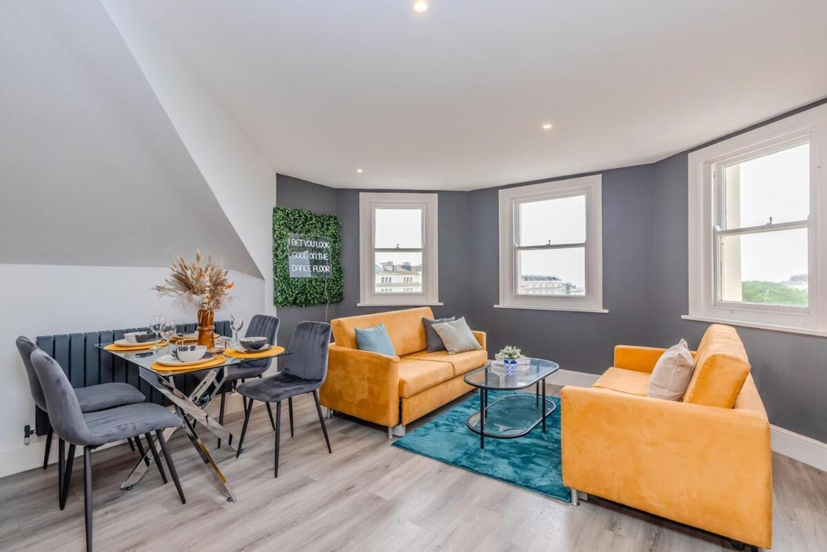 Apartment 2 Bedroom Flat With Sea View And Free Parking *