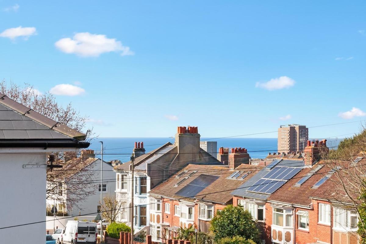 Apartment 2 Bed Flat Near Beach, Hospital & College Brighton