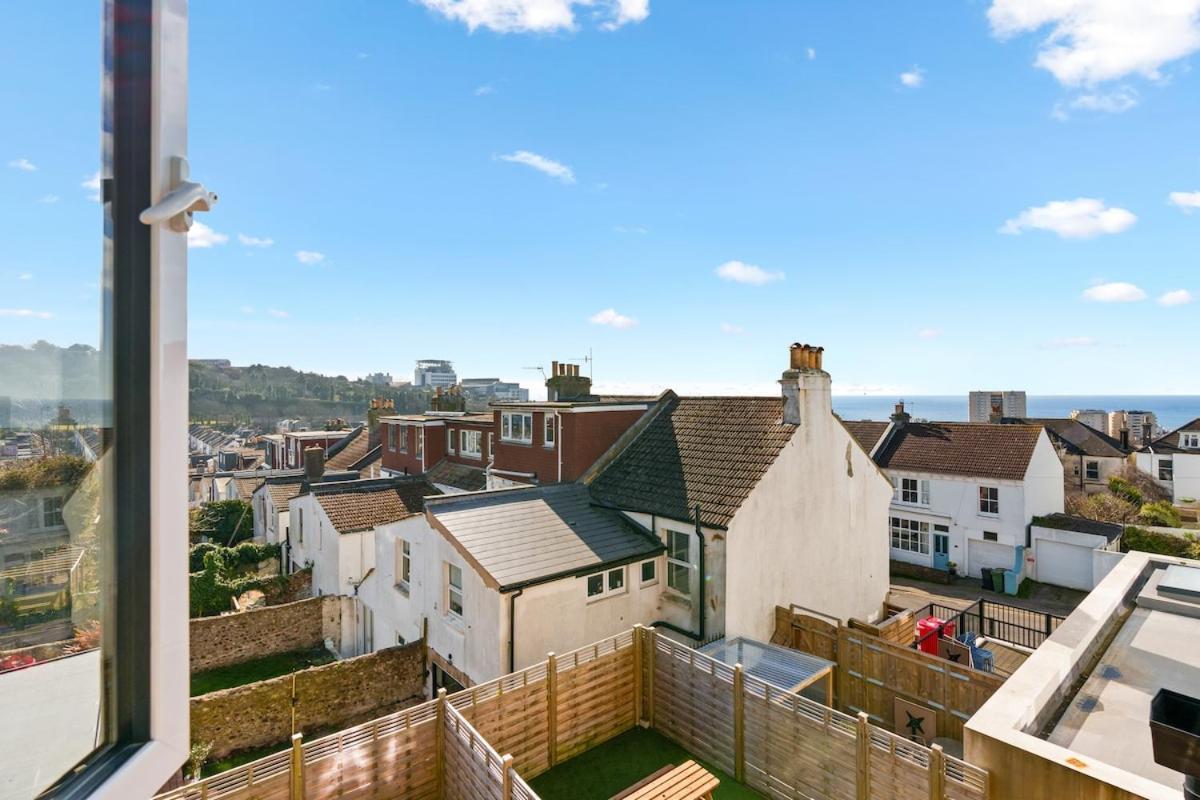 2 Bed Flat Near Beach, Hospital & College Apartment Brighton