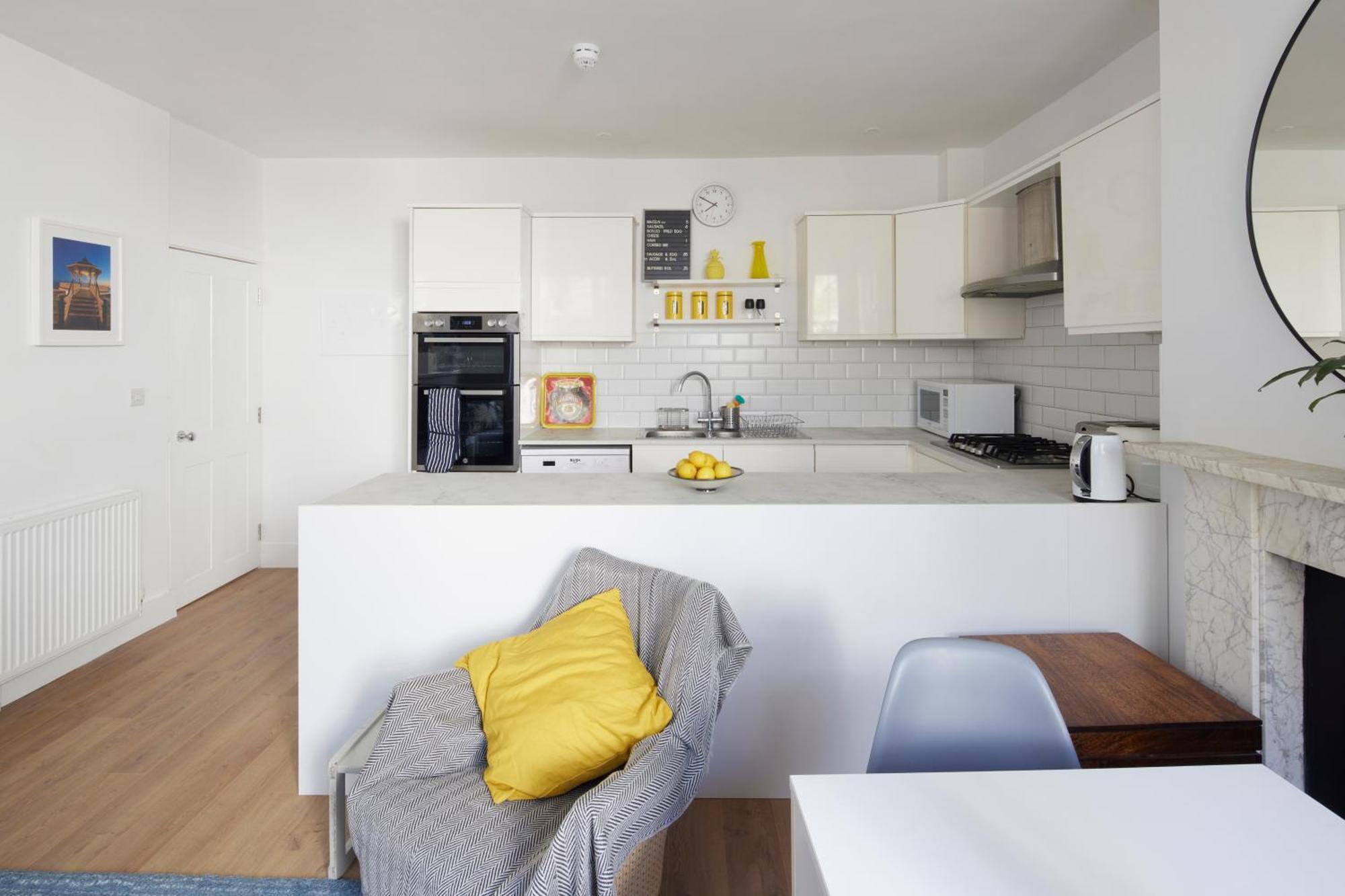 Lansdowne House * Brighton